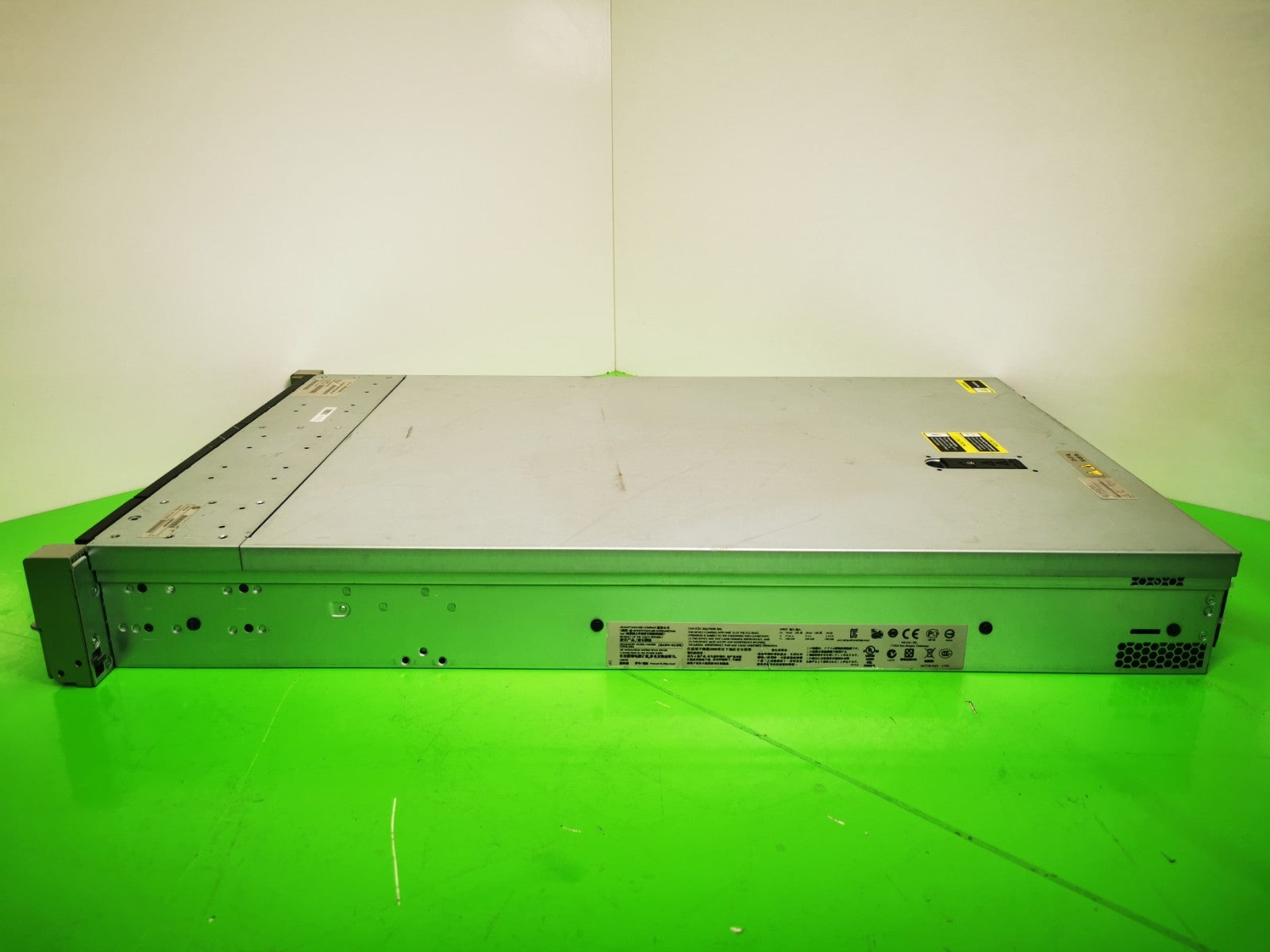 HP ProLiant DL360P Gen8 G8 1x E5-2620 16GB RAM 8-Bay SAS P420i 1U Server