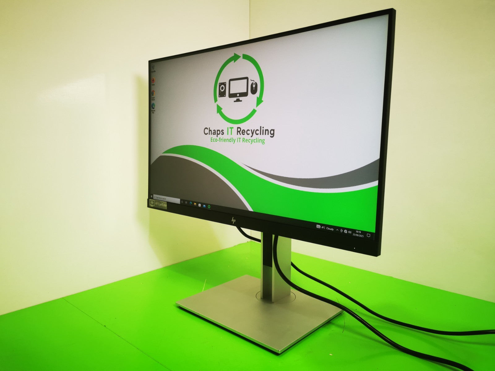 HP E23 G4 FHD 23" Monitor - 1x HDMI / 1x VGA / 1x DisplayPort / 4x USB / Stand