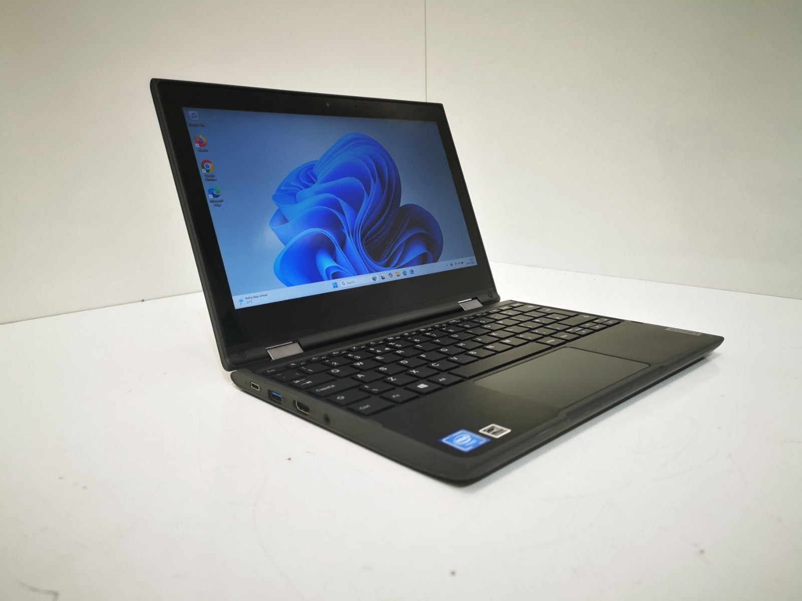 Lenovo 300e Chromebook 2nd Gen 11.6" Celeron / 4GB / 64GB eMMC – Tested - Win 11