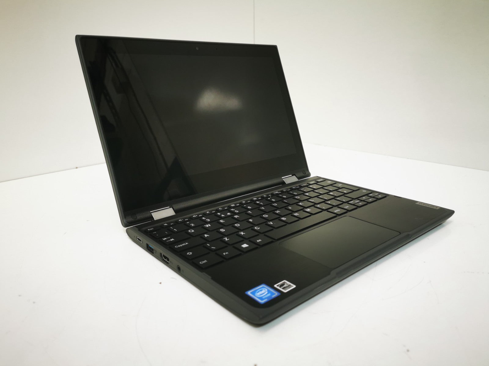 Lenovo 300e Chromebook 2nd Gen 11.6" Celeron / 4GB / 64GB eMMC – Tested - Win 11