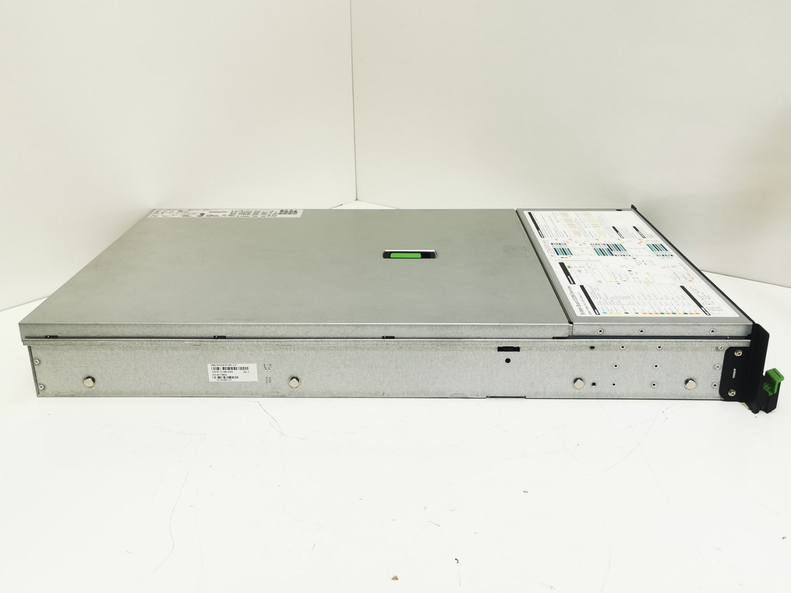Fujitsu Primergy RX2540 M1 2U Server 2x Xeon E5-2620v3 2.4GHz 12-Bay SFF 10GbE