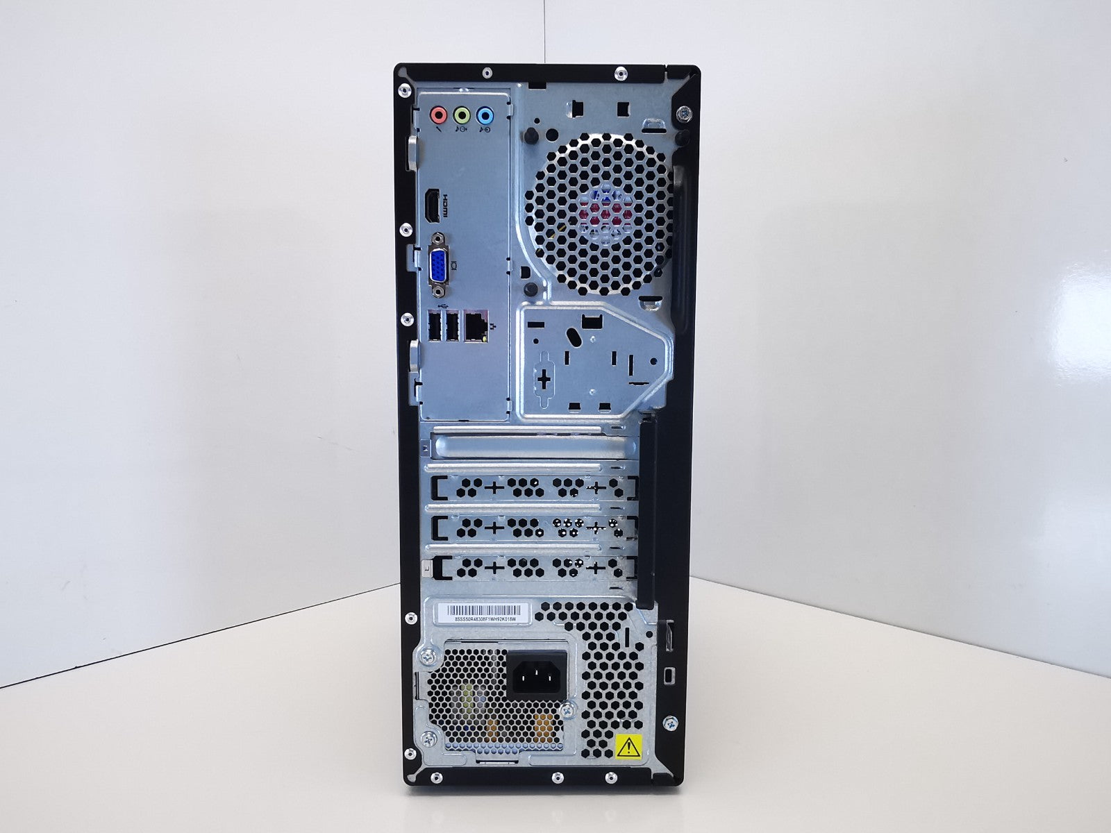 Lenovo V530-15ARR AMD Ryzen 5 2400G 3.60GHz 16GB RAM 256GB SSD - No Audio