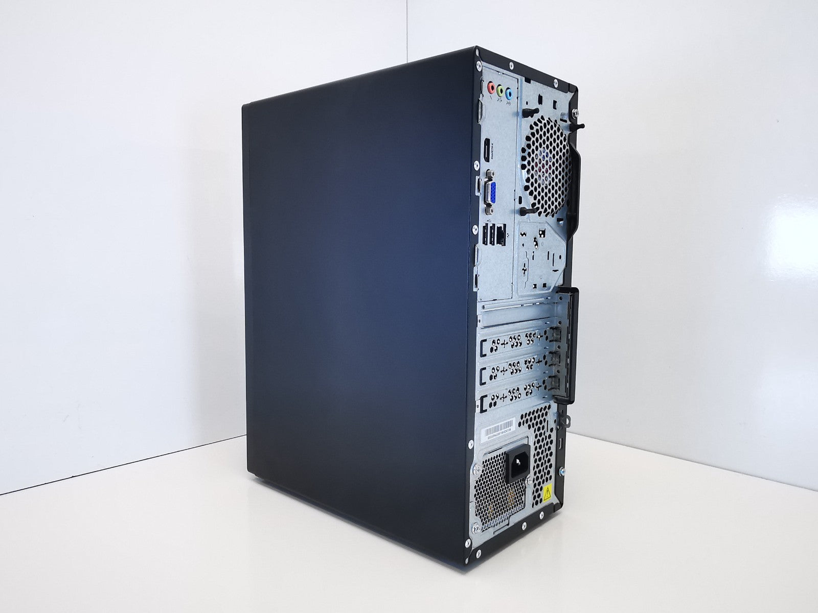 Lenovo V530-15ARR AMD Ryzen 5 2400G 3.60GHz 16GB RAM 256GB SSD - No Audio