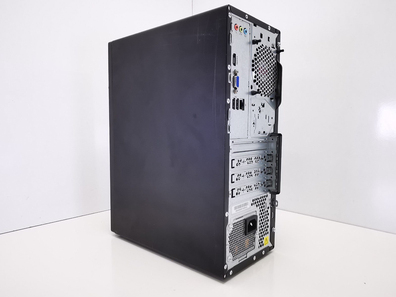 Lenovo V530-15ARR AMD Ryzen 5 2400G 3.60GHz 16GB RAM 256GB SSD Windows 11