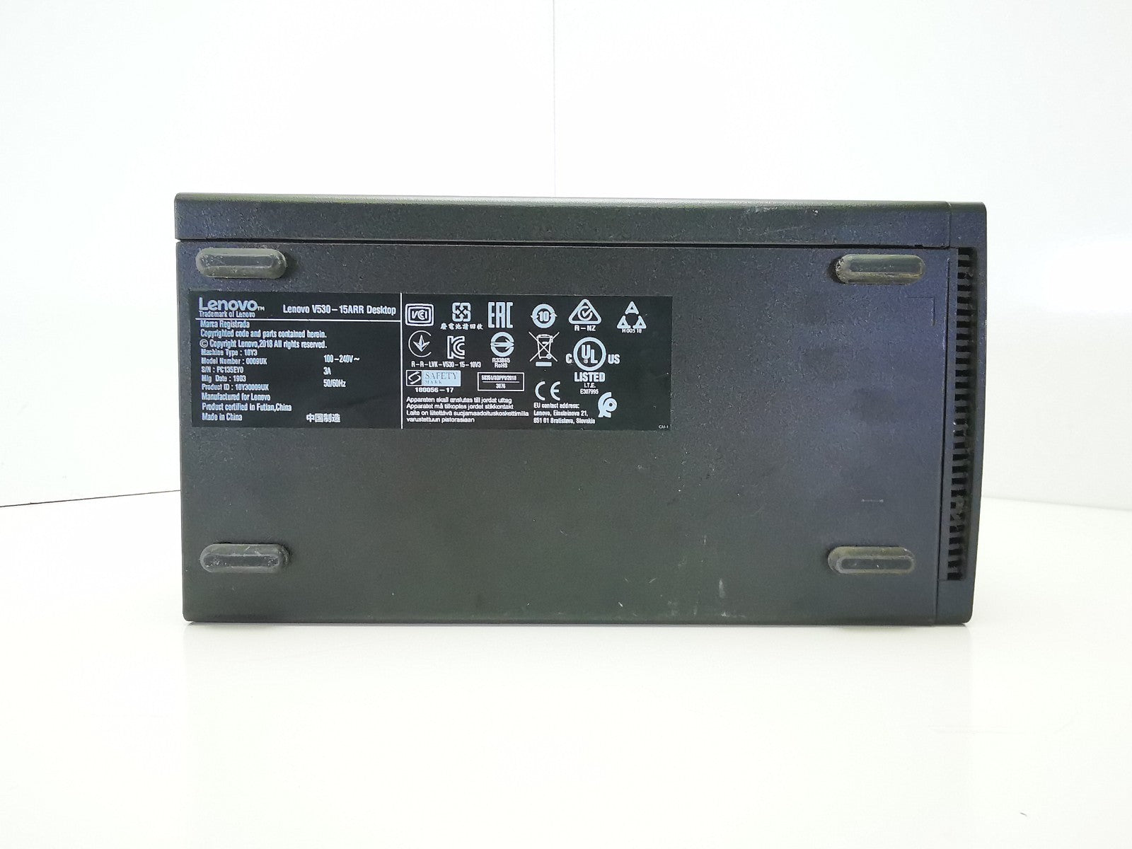 Lenovo V530-15ARR AMD Ryzen 5 2400G 3.60GHz 16GB RAM 256GB SSD Windows 11