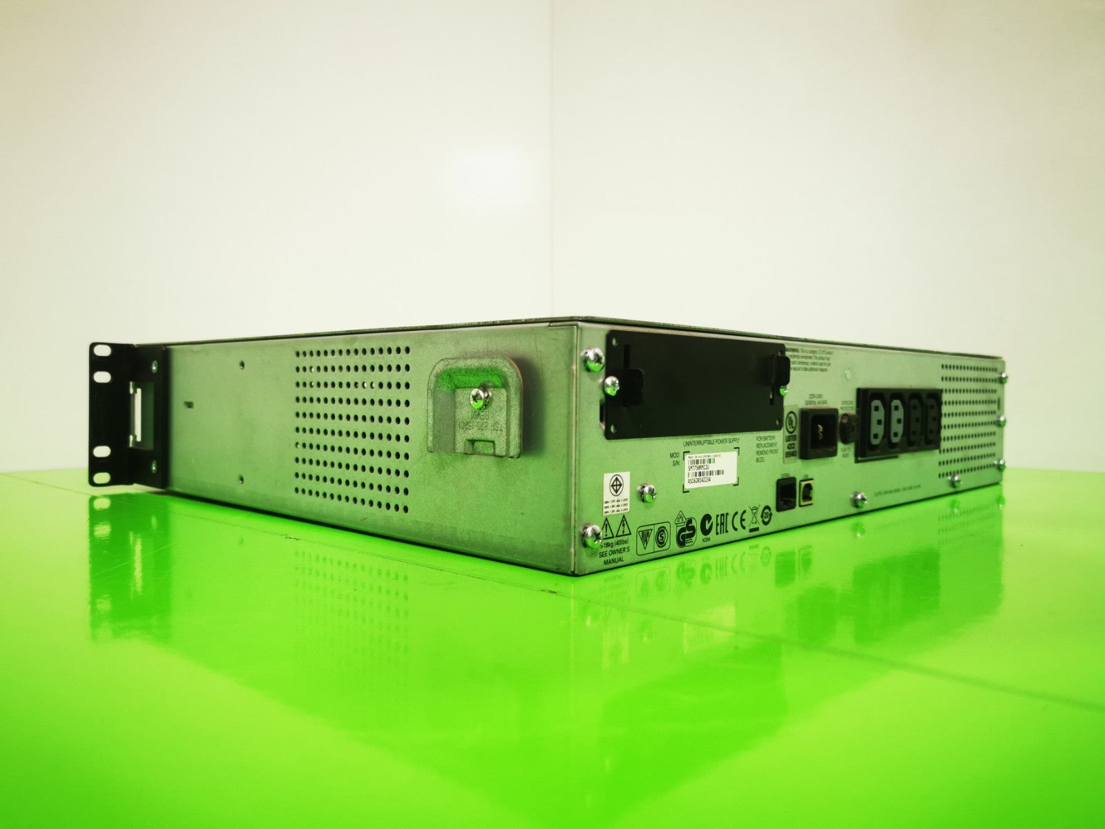 APC Smart-UPS 750VA 230V LCD 2U Rackmount SMT750RMI2U - No Battery / Facia
