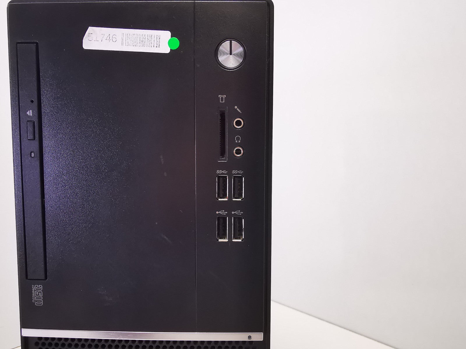Lenovo V530-15ARR AMD Ryzen 5 2400G 3.60GHz 16GB RAM 256GB SSD Windows 11