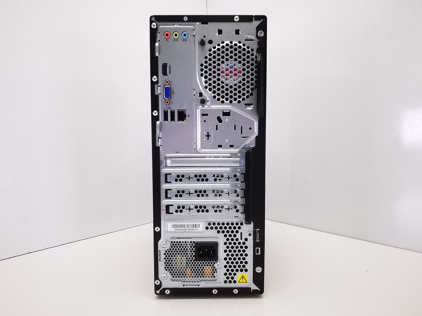 Lenovo V530-15ARR AMD Ryzen 5 2400G 3.60GHz 16GB RAM 256GB SSD Windows 11