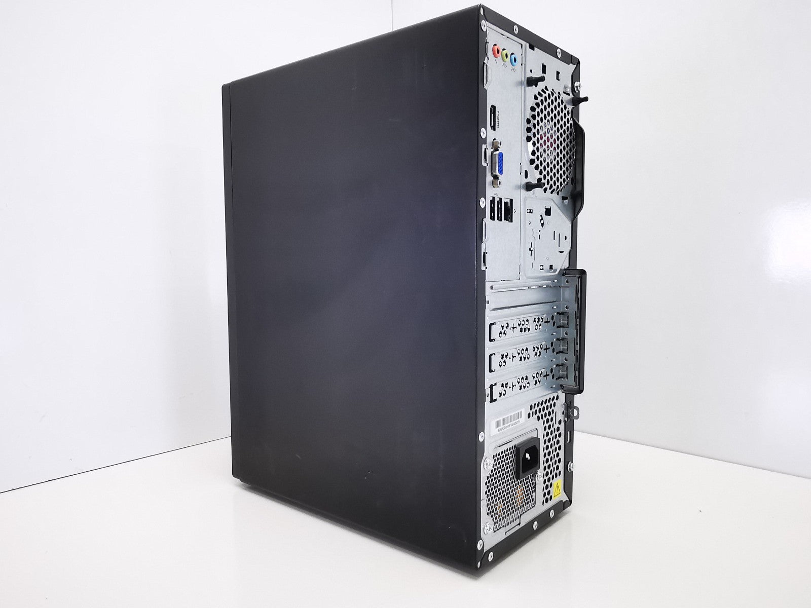 Lenovo V530-15ARR AMD Ryzen 5 2400G 3.60GHz 16GB RAM 256GB SSD Windows 11