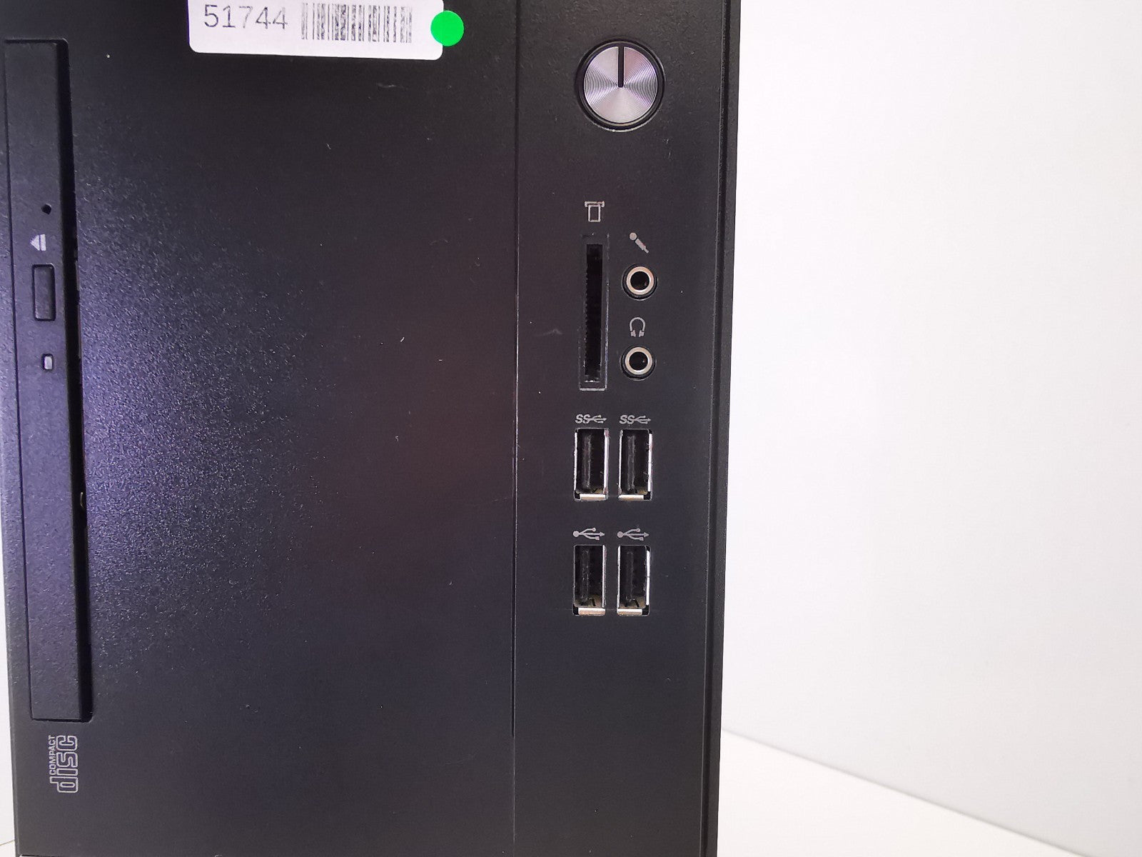 Lenovo V530-15ARR AMD Ryzen 5 2400G 3.60GHz 16GB RAM 256GB SSD Windows 11
