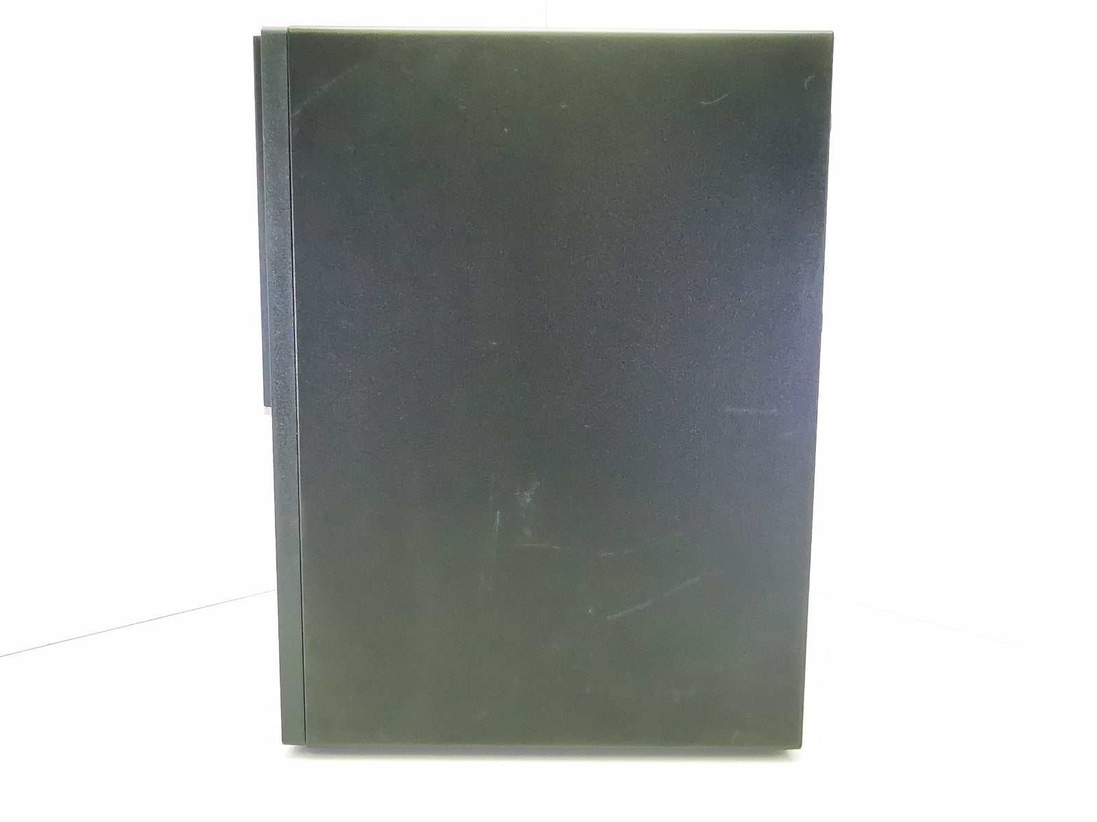 Lenovo V530-15ARR AMD Ryzen 5 2400G 3.60GHz 16GB RAM 256GB SSD Windows 11