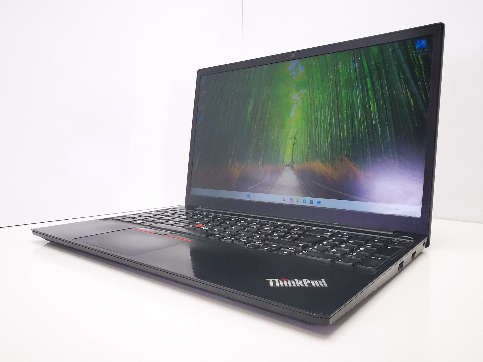 Lenovo ThinkPad E15 Gen 2 15″ Laptop – i5-11th Gen, 8GB RAM, 256GB SSD, Win 11