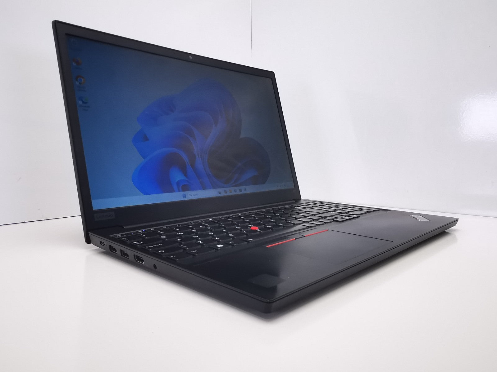 Lenovo ThinkPad E15 Gen 2 15″ Laptop – i5-11th Gen, 8GB RAM, 256GB SSD, Win 11