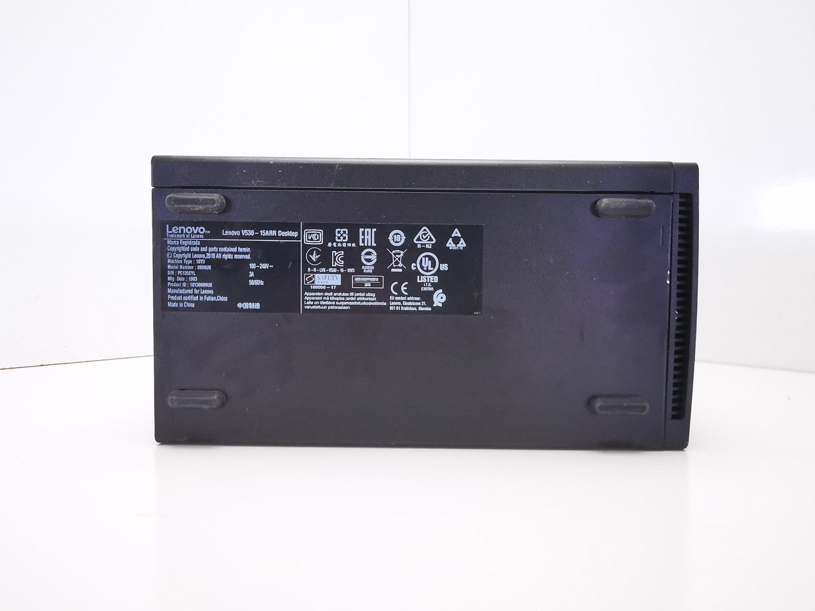 Lenovo V530-15ARR AMD Ryzen 5 2400G 3.60GHz 16GB RAM 256GB SSD Windows 11