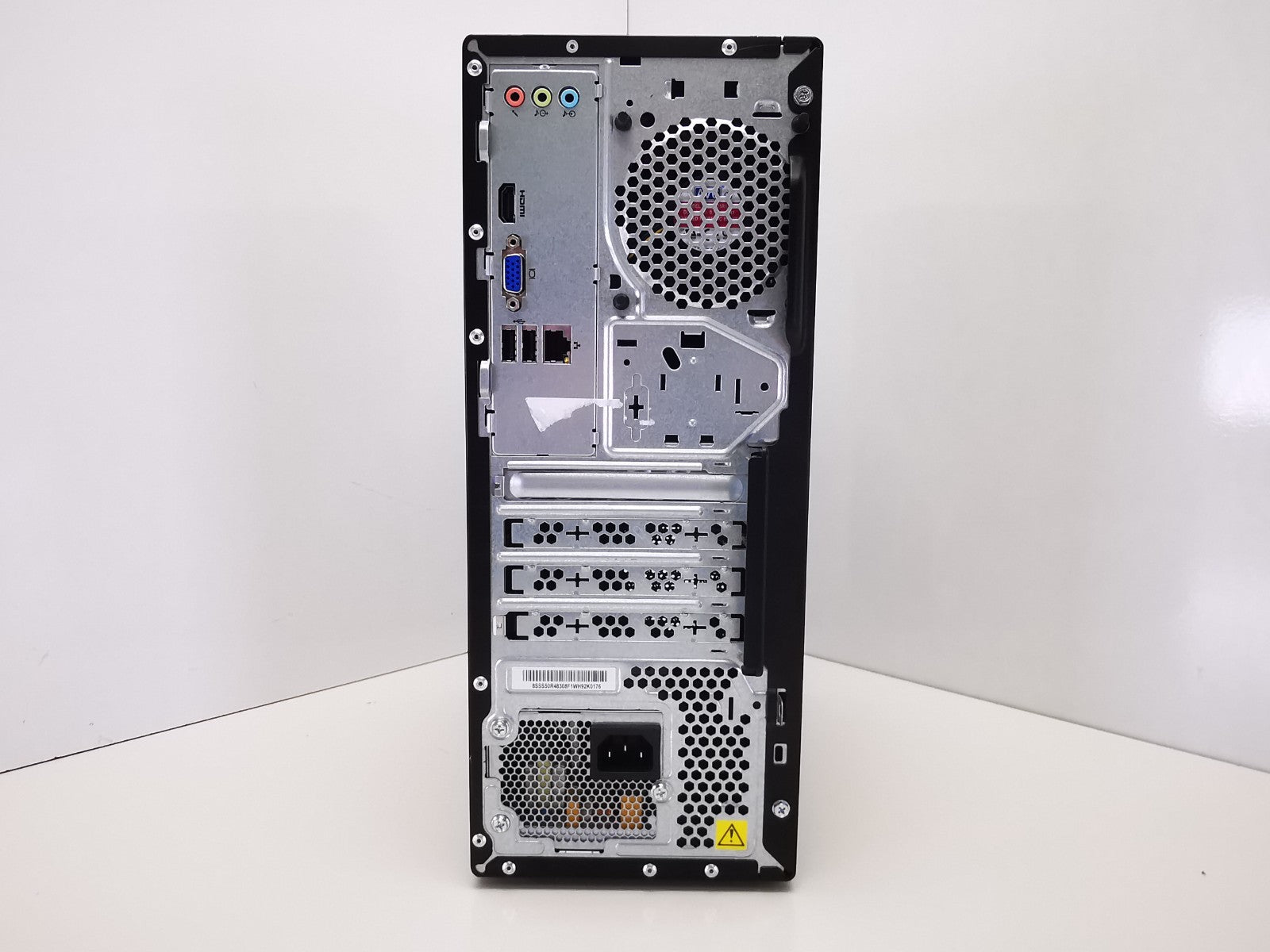Lenovo V530-15ARR AMD Ryzen 5 2400G 3.60GHz 16GB RAM 256GB SSD Windows 11