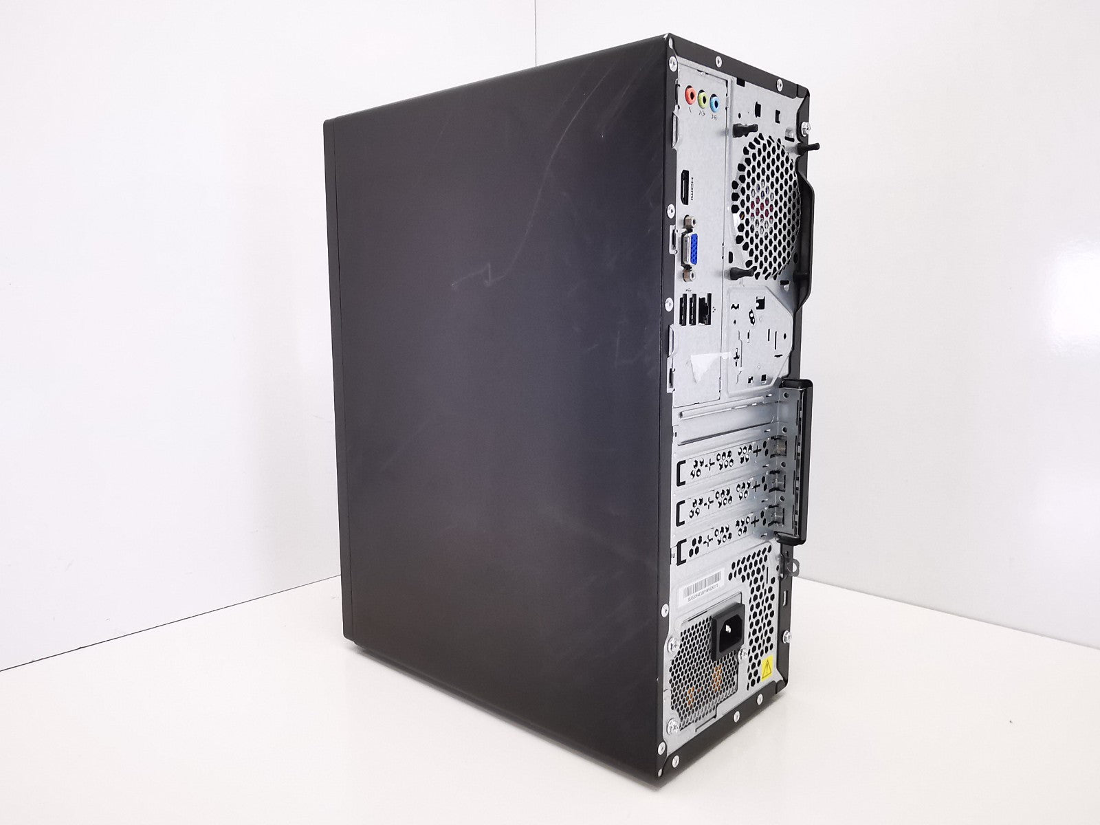 Lenovo V530-15ARR AMD Ryzen 5 2400G 3.60GHz 16GB RAM 256GB SSD Windows 11
