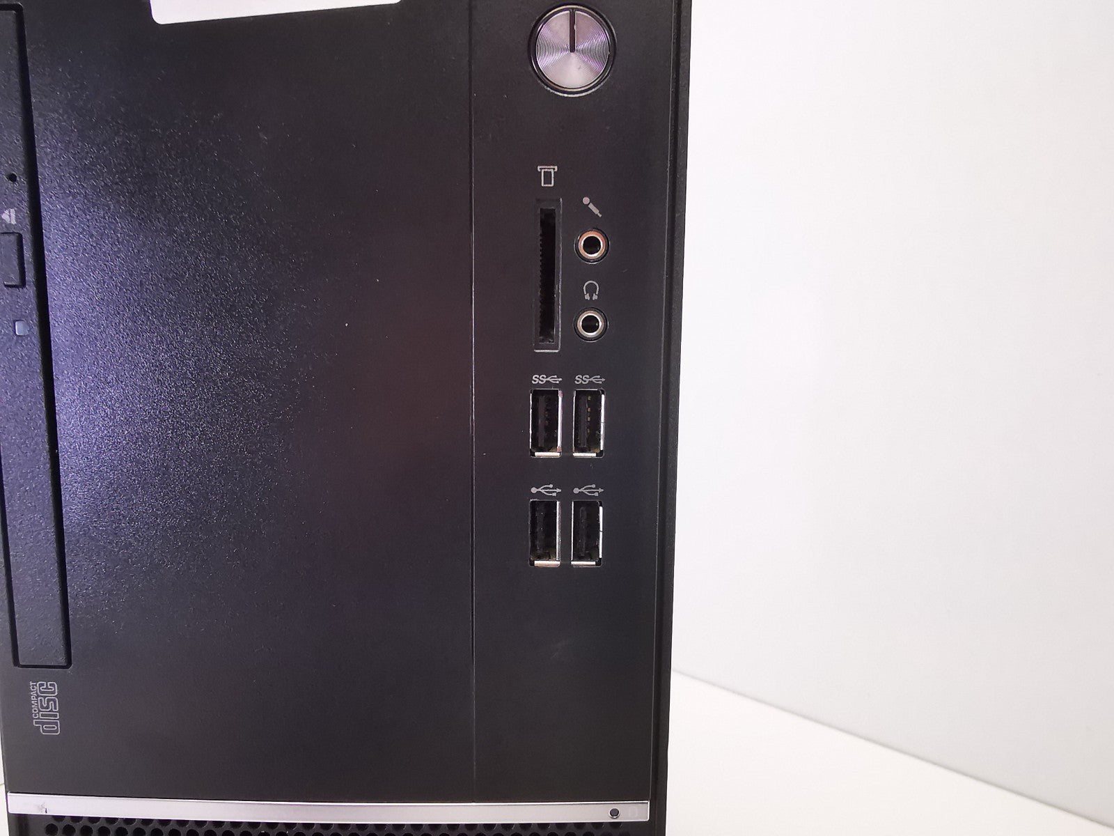 Lenovo V530-15ARR AMD Ryzen 5 2400G 3.60GHz 16GB RAM 256GB SSD Windows 11