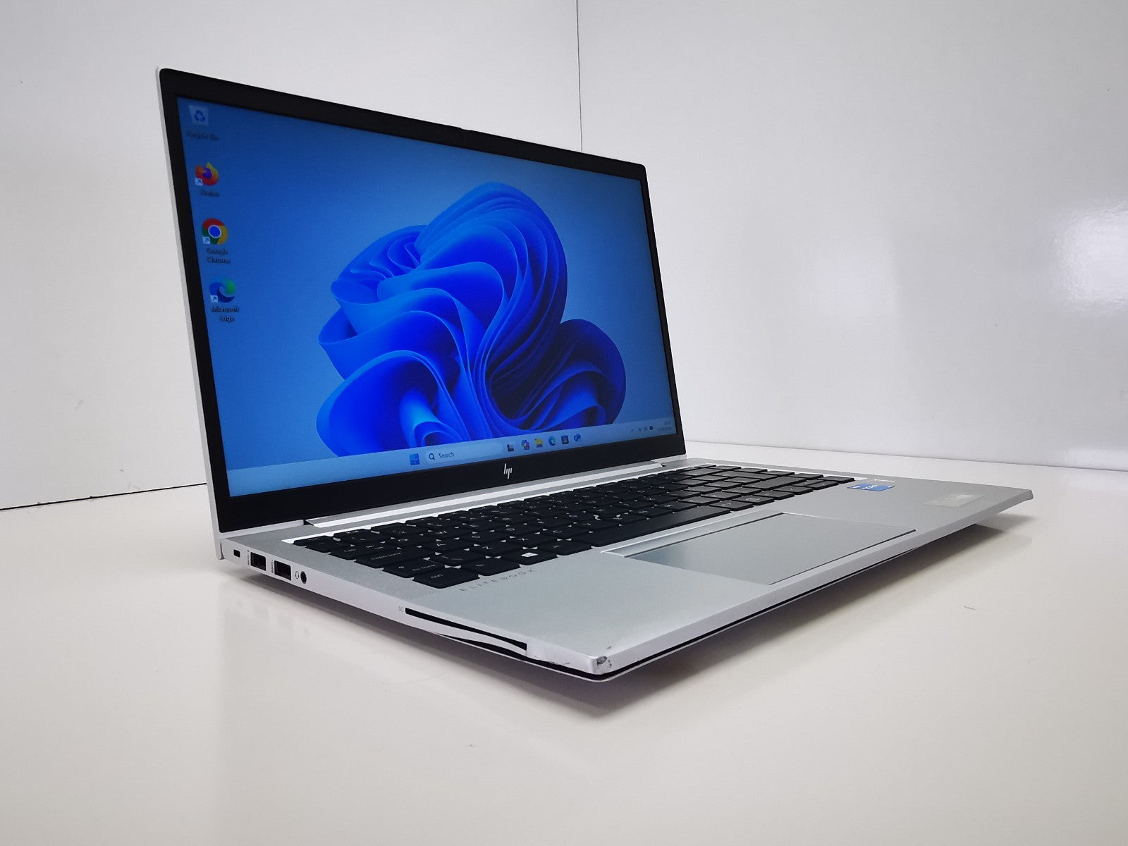 HP EliteBook 840 G8 14" Laptop - 11th Gen i5/8GB RAM/256GB NVMe SSD/Win 11 Pro