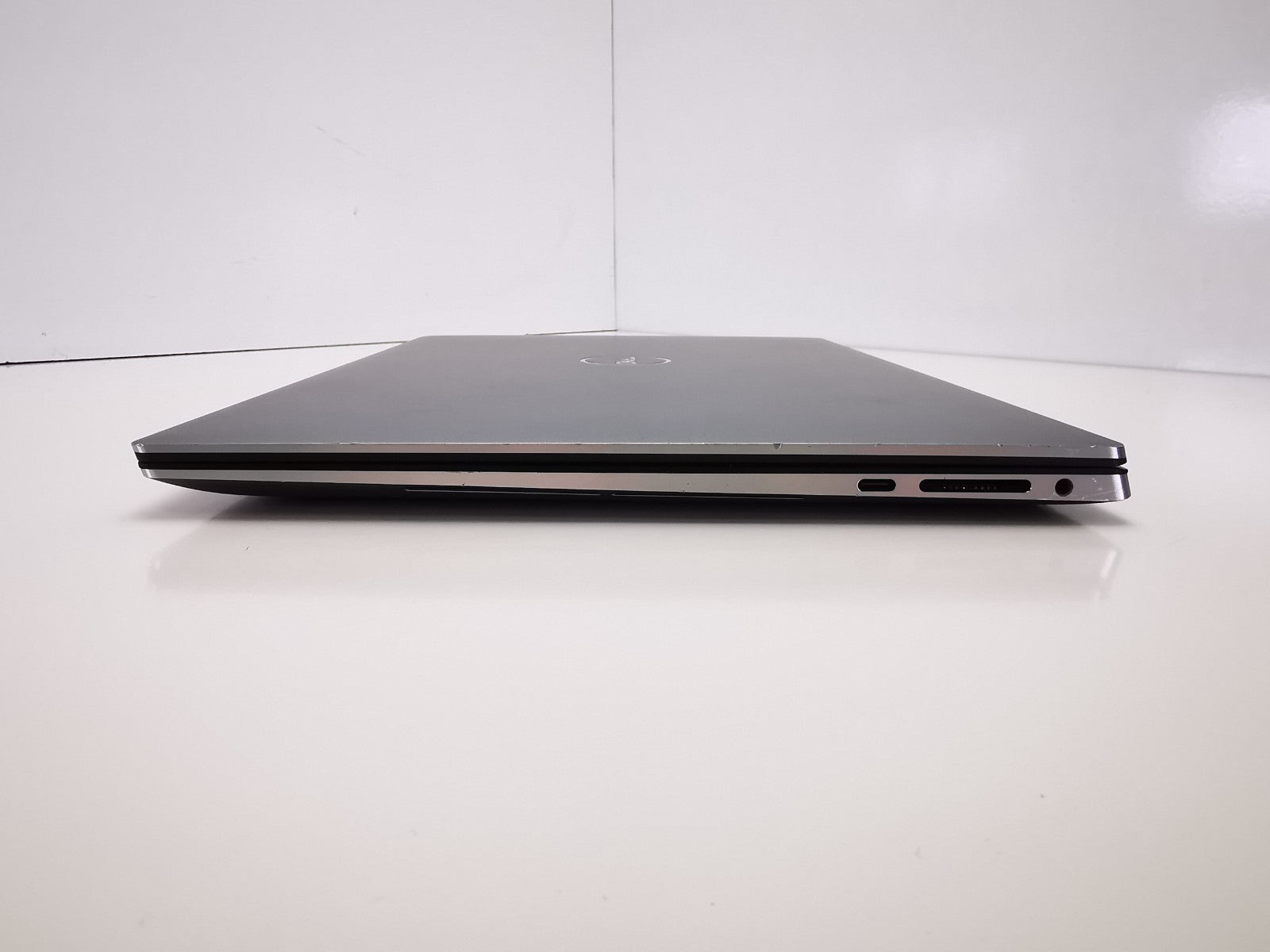 Dell Precision 5550 15.6″ Workstation - 10th Gen i7/32GB RAM/512GB SSD/Win11 Pro