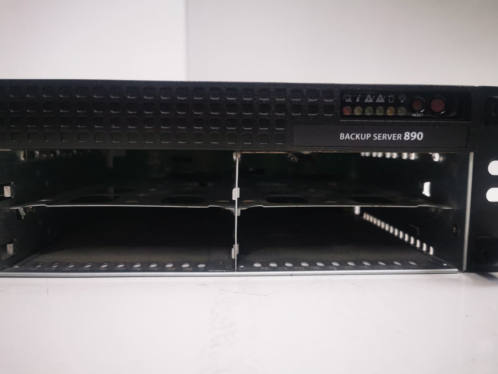 Barracuda Backup Server 890 Appliance Enterprise Data Storage NAS Backup System