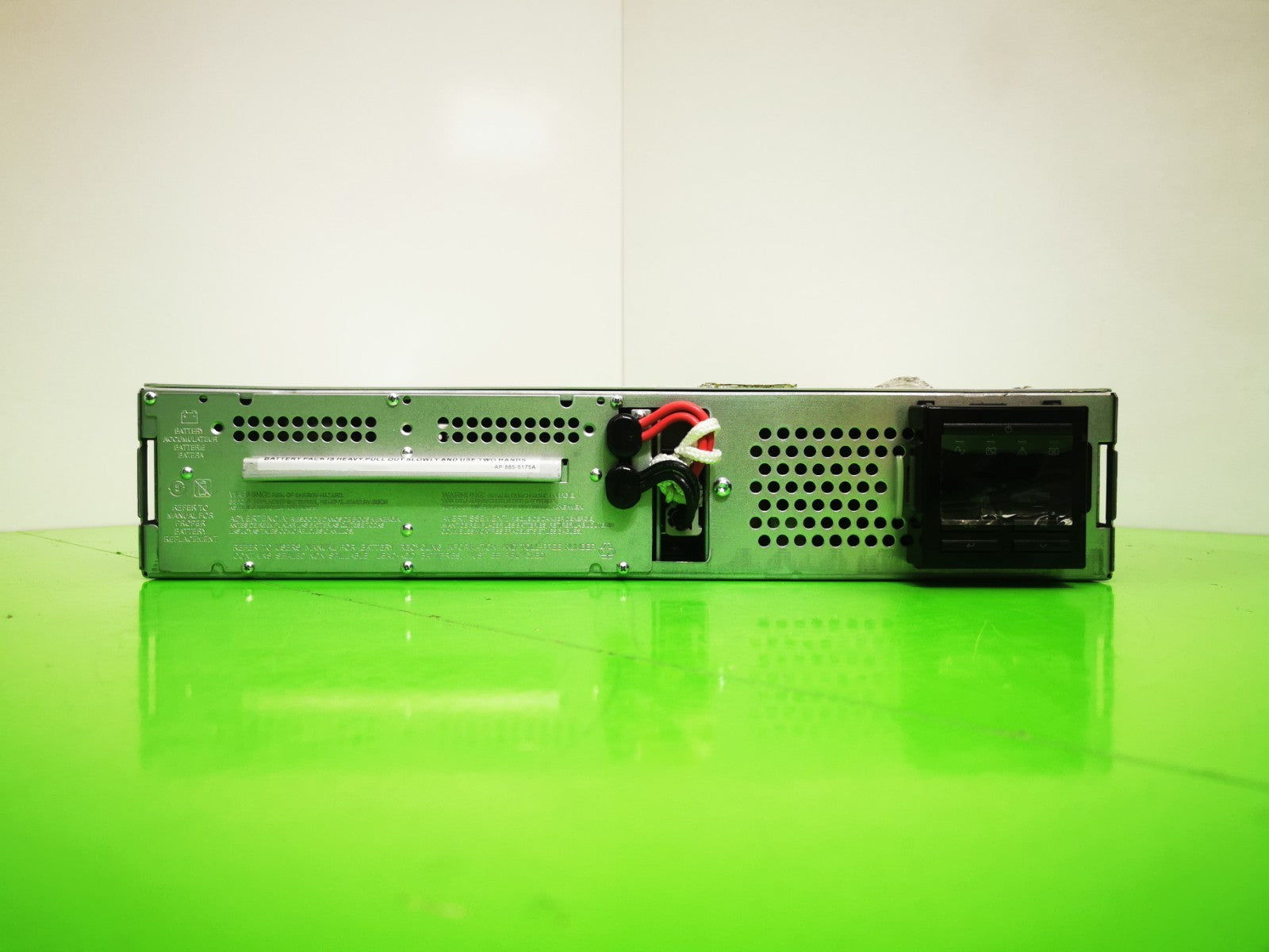 APC Smart-UPS SMT1000RMI2UC 1000VA 2U Rackmount UPS LCD 700W - No Batteries