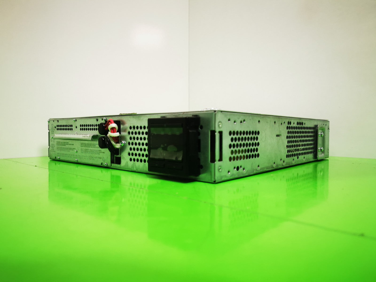 APC Smart-UPS SMT1000RMI2UC 1000VA 2U Rackmount UPS LCD 700W - No Batteries
