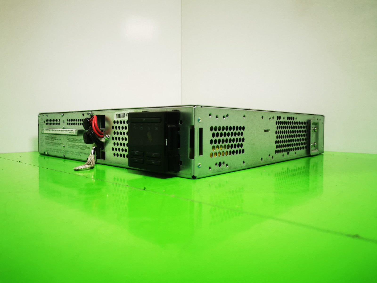 APC Smart-UPS SMT1000RMI2UC 1000VA 2U Rackmount UPS LCD 700W -No Batteries
