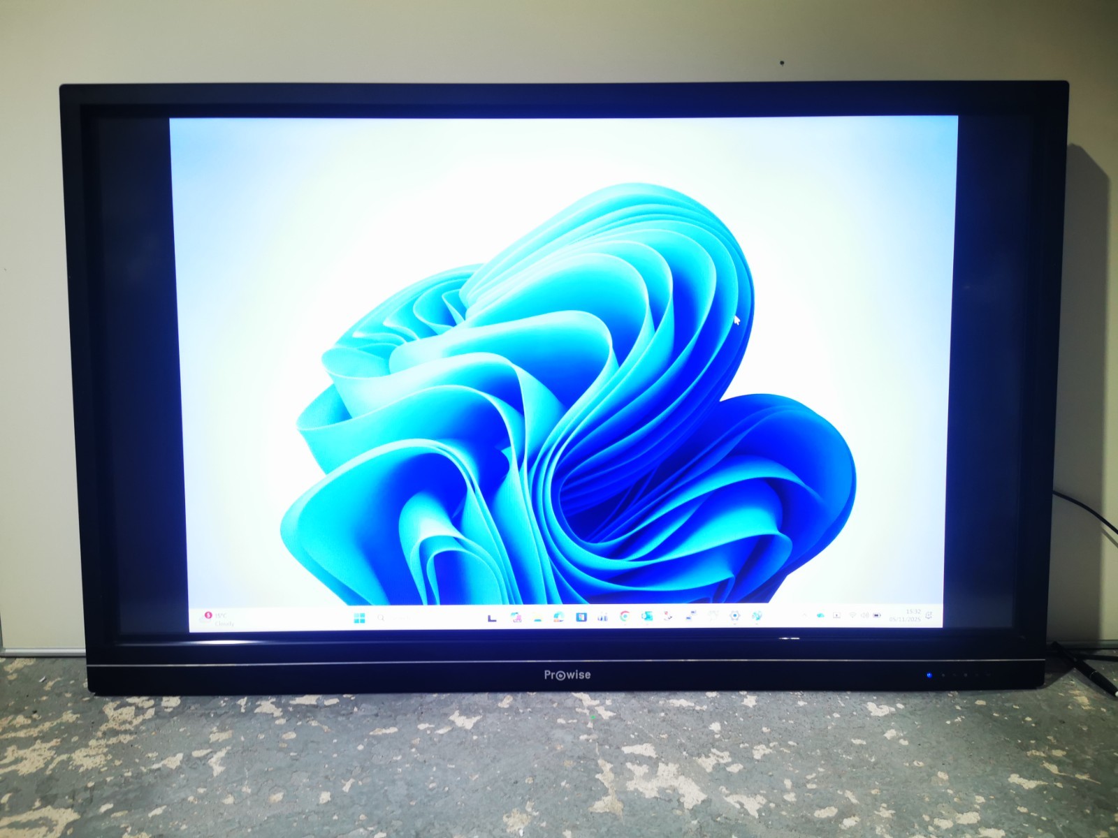 Prowise Entry-Line 65 Inch 1080 HD LED -  - Prowise PW.1.13065.0 - Pressure Mark