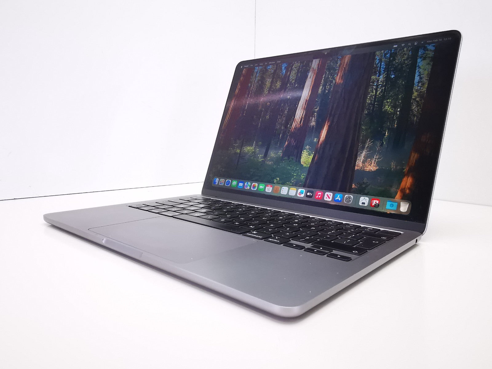 Apple MacBook Air 2022 (A2681) 13.6" - Apple M2/8GB RAM/256GB SSD/MacOS Sequoia