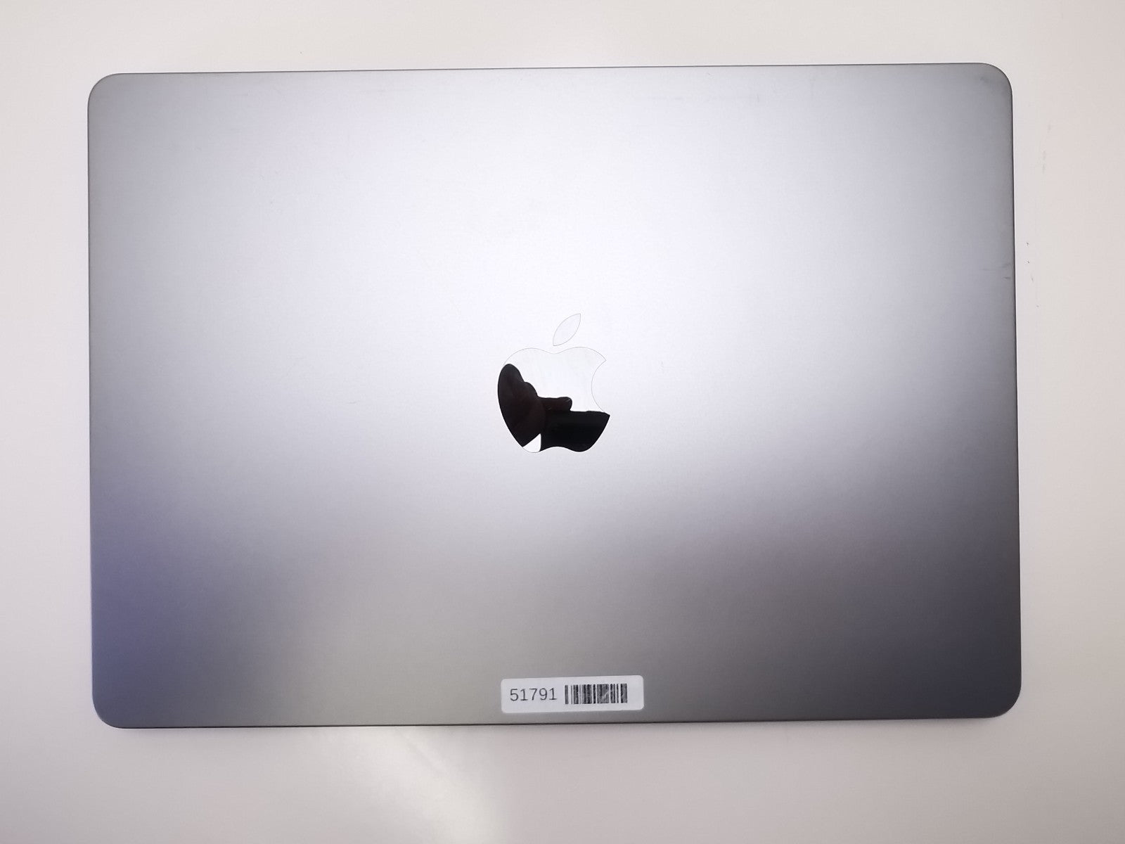 Apple MacBook Air 2022 (A2681) 13.6" - Apple M2/8GB RAM/256GB SSD/MacOS Sequoia