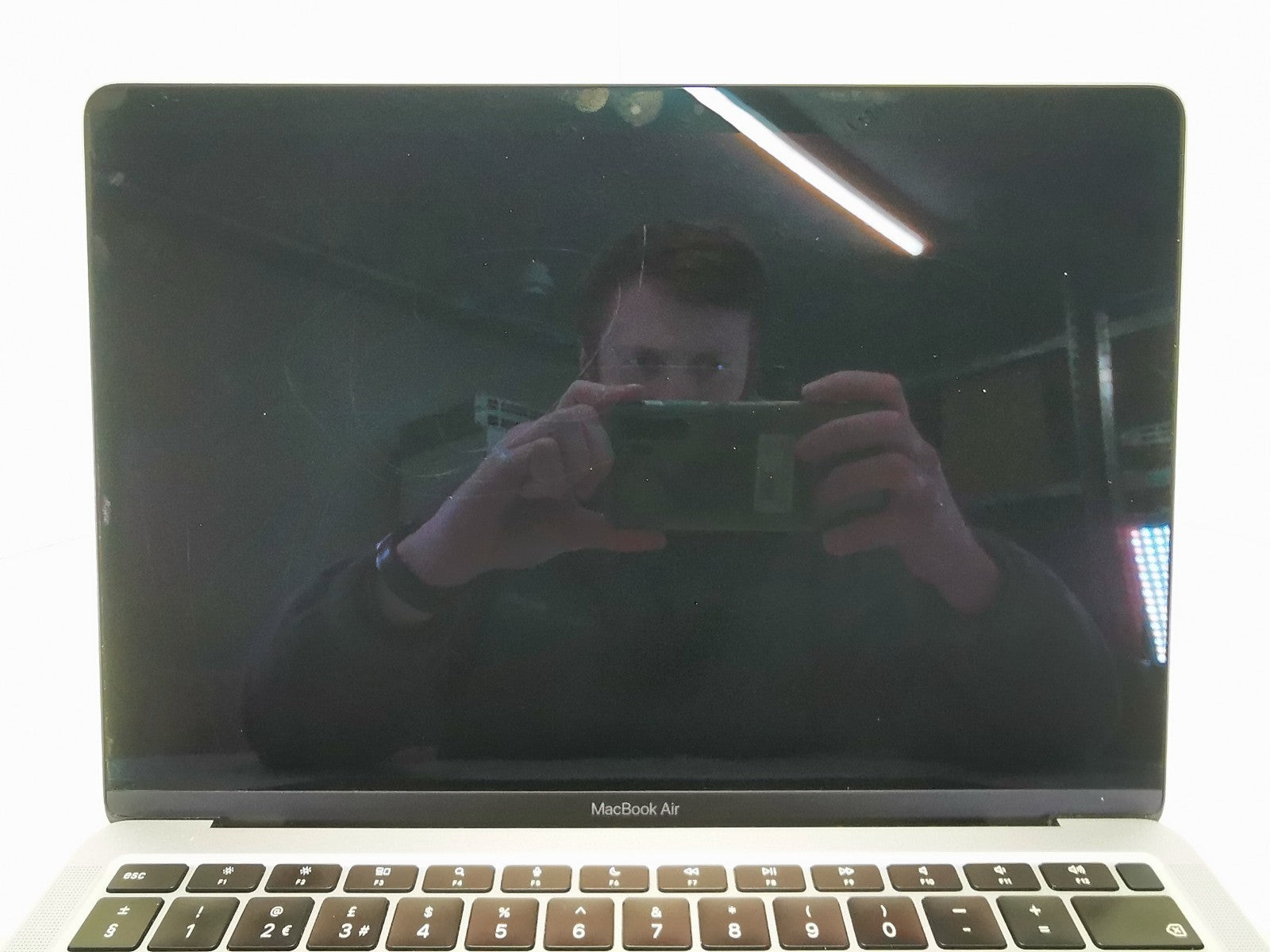 Apple MacBook Air 2020 (A2337) 13.3" - Apple M1/16GB RAM/500GB SSD/MacOS Sonama