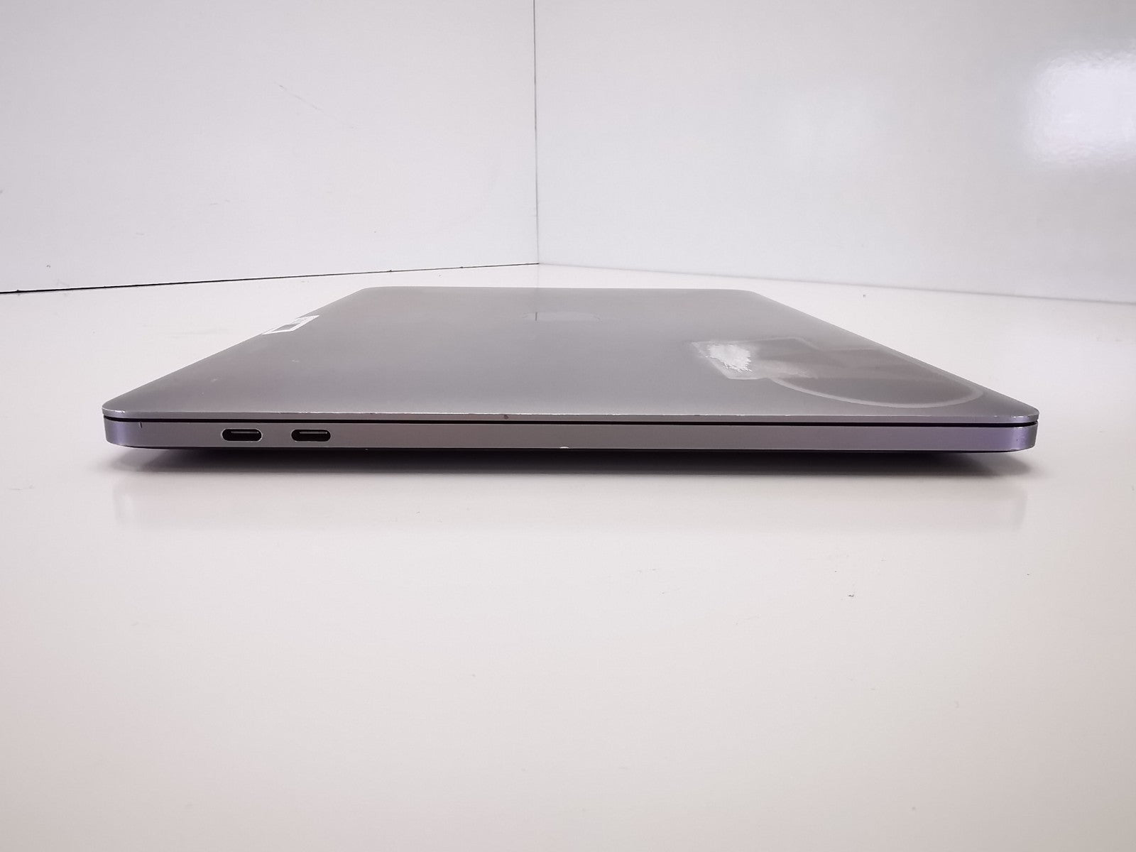 Apple MacBook Pro 2020 13" - Intel i5/16GB RAM/500GB SSD/MacOS Sequoia