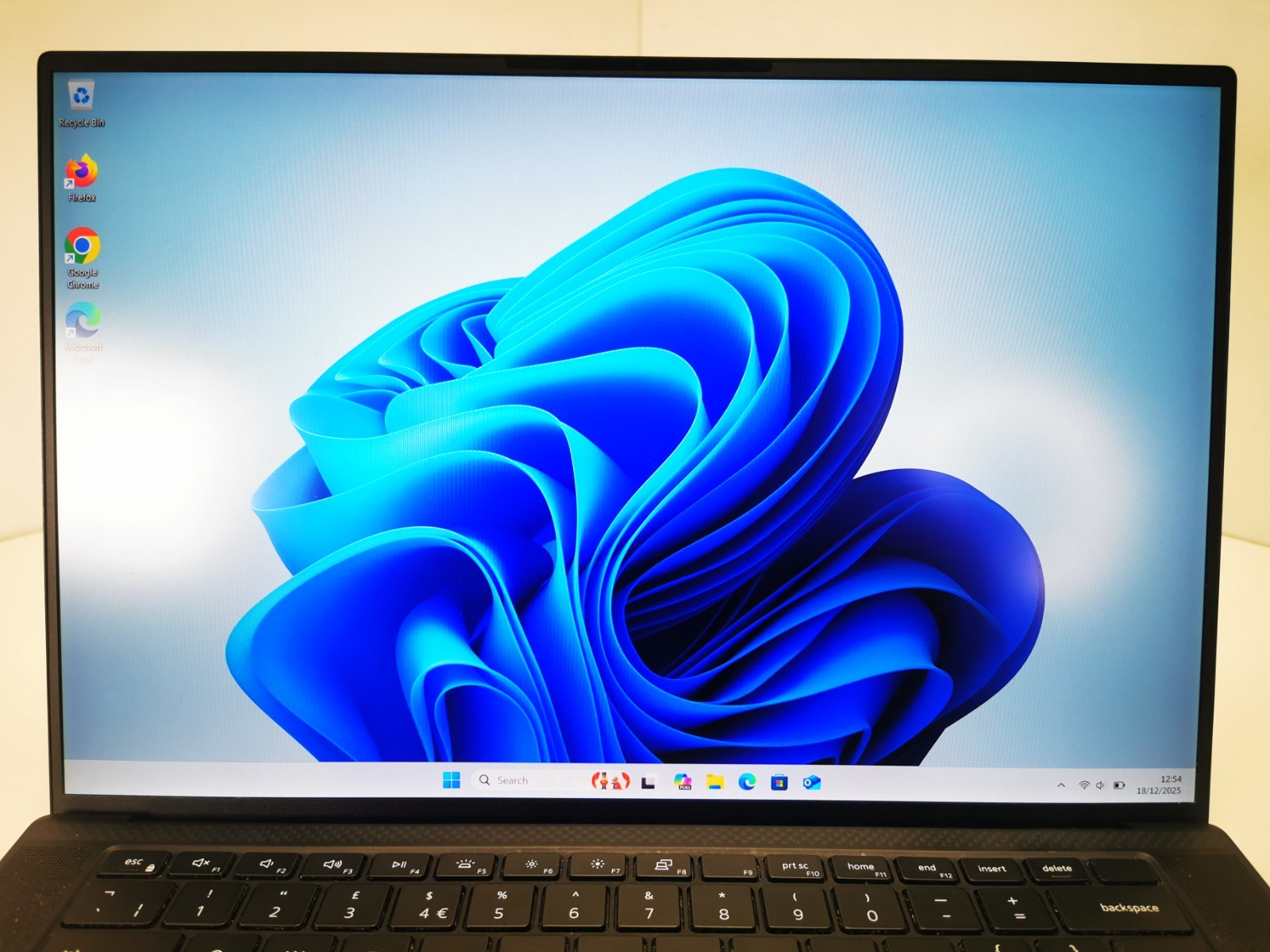 Dell Precision 5560 15.6" - i7-11th/32GB/512GB RTX A2000 - DEFECTS Read DESC