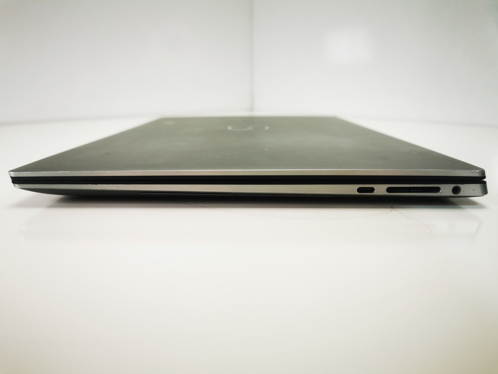 Dell Precision 5560 15.6" - i7-11th/32GB/512GB RTX A2000 - DEFECTS Read DESC