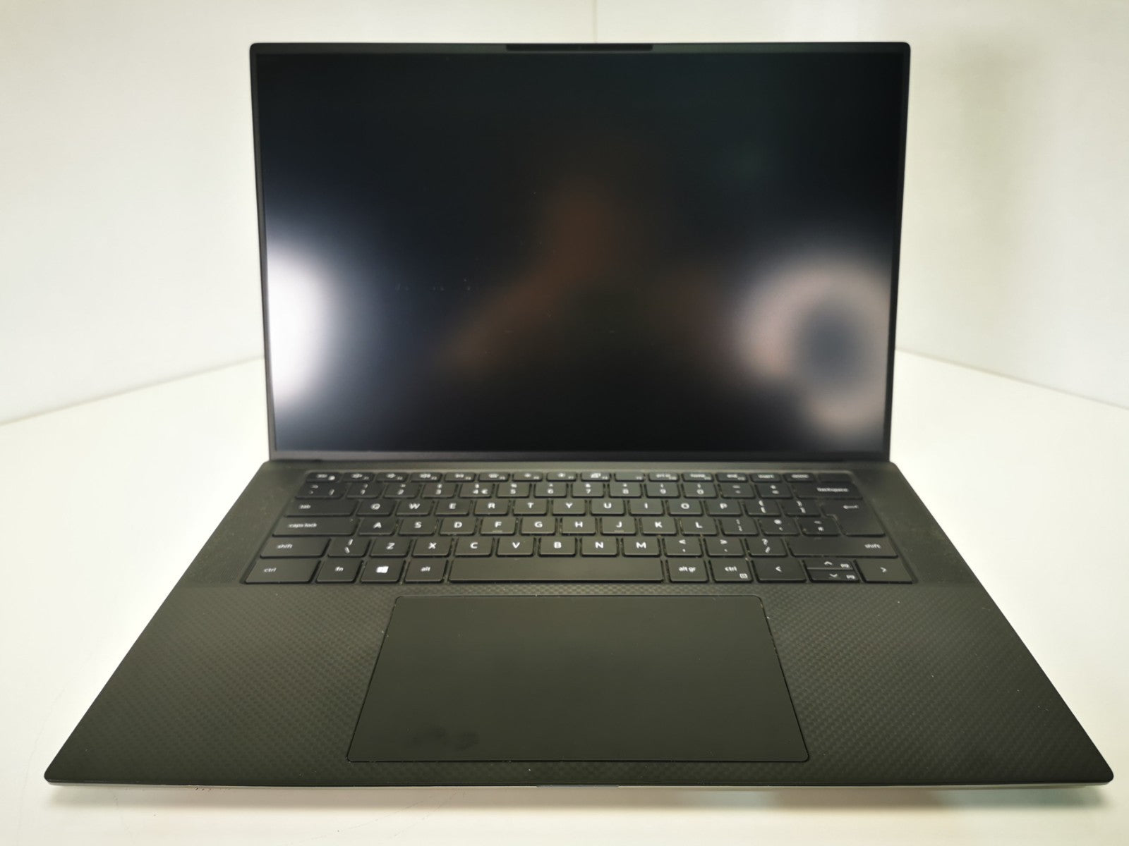 Dell Precision 5560 15.6" - i7-11th/32GB/512GB RTX A2000 - DEFECTS Read DESC