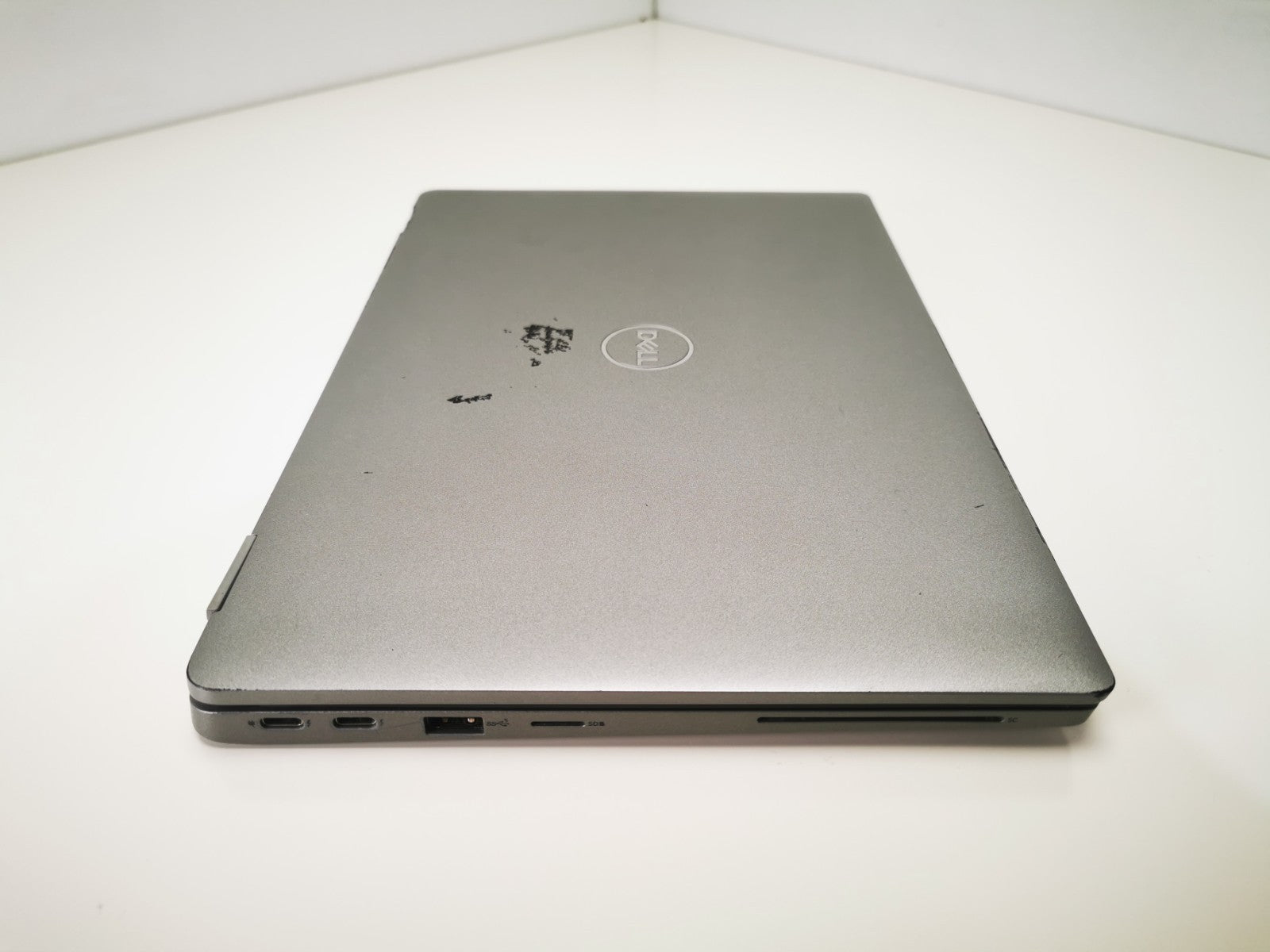 Dell Laptop Latitude 5330 13.3" i5-1245U 16GB RAM 256GB SSD Windows 11 Pro