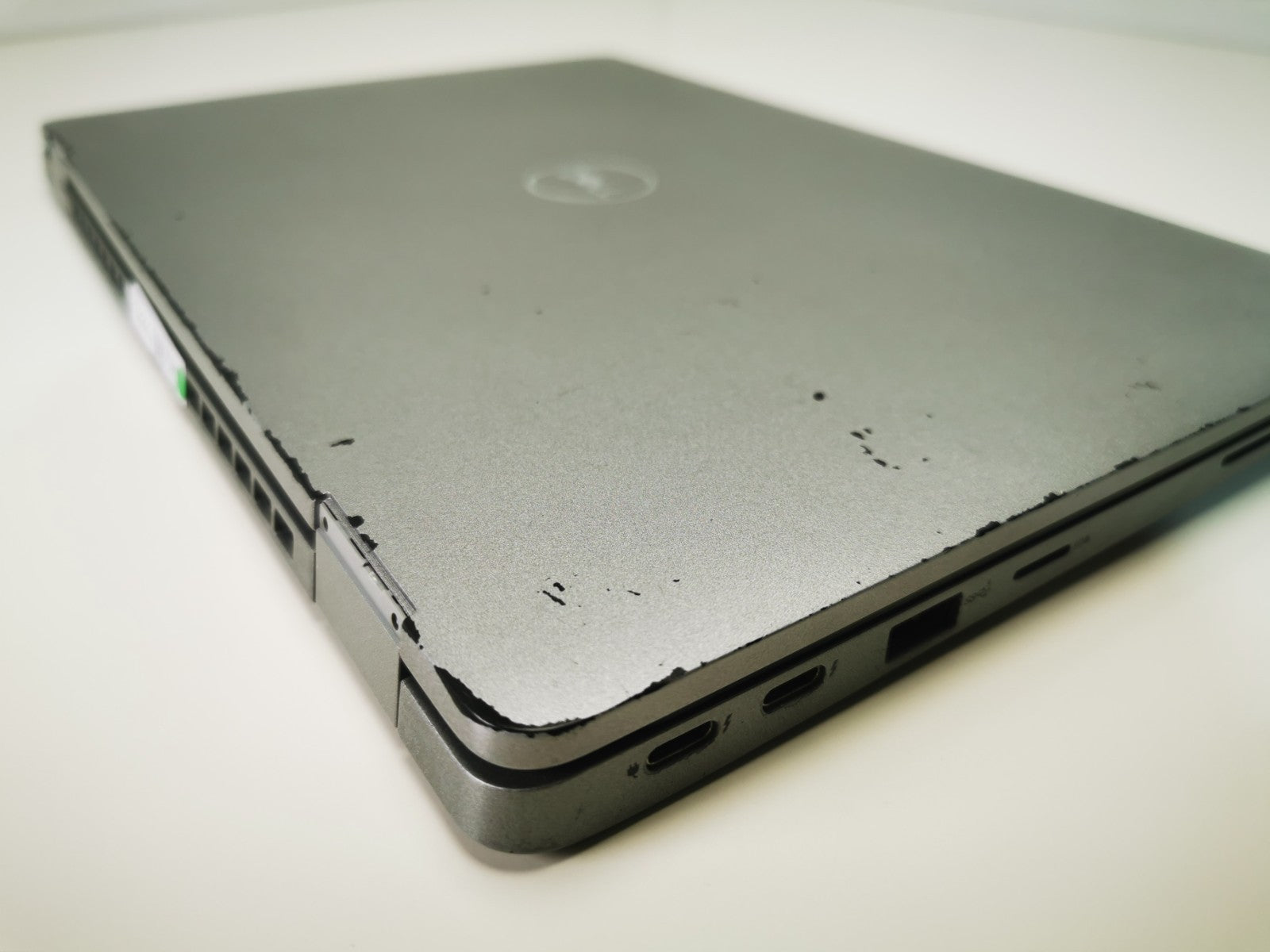 Dell Laptop Latitude 5330 13.3" i5-1245U 16GB RAM 256GB SSD Windows 11 Pro