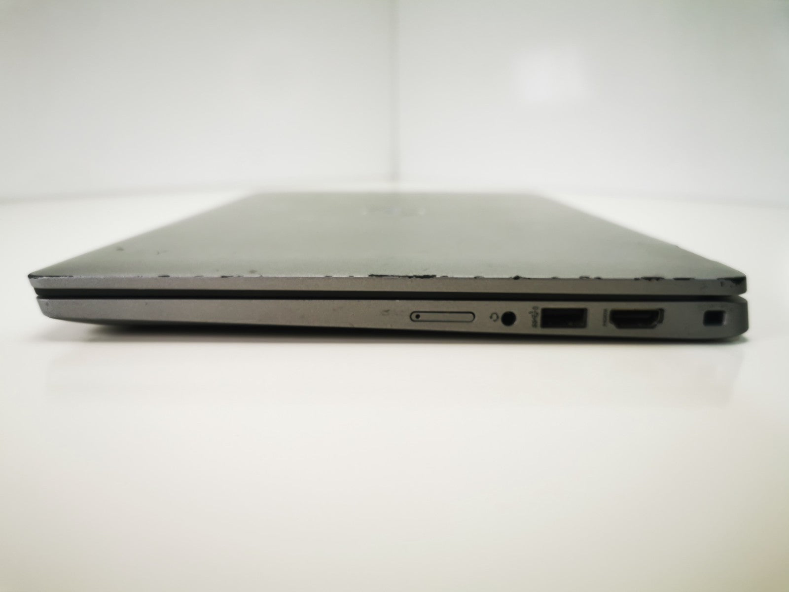 Dell Laptop Latitude 5330 13.3" i5-1245U 16GB RAM 256GB SSD Windows 11 Pro