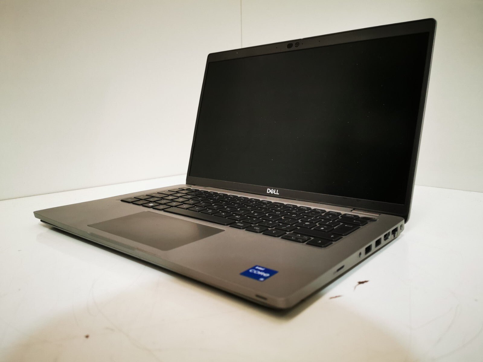 Dell Latitude 5430 14″ Laptop – i5-12th Gen, 8GB RAM, 256GB SSD - Minor Defects