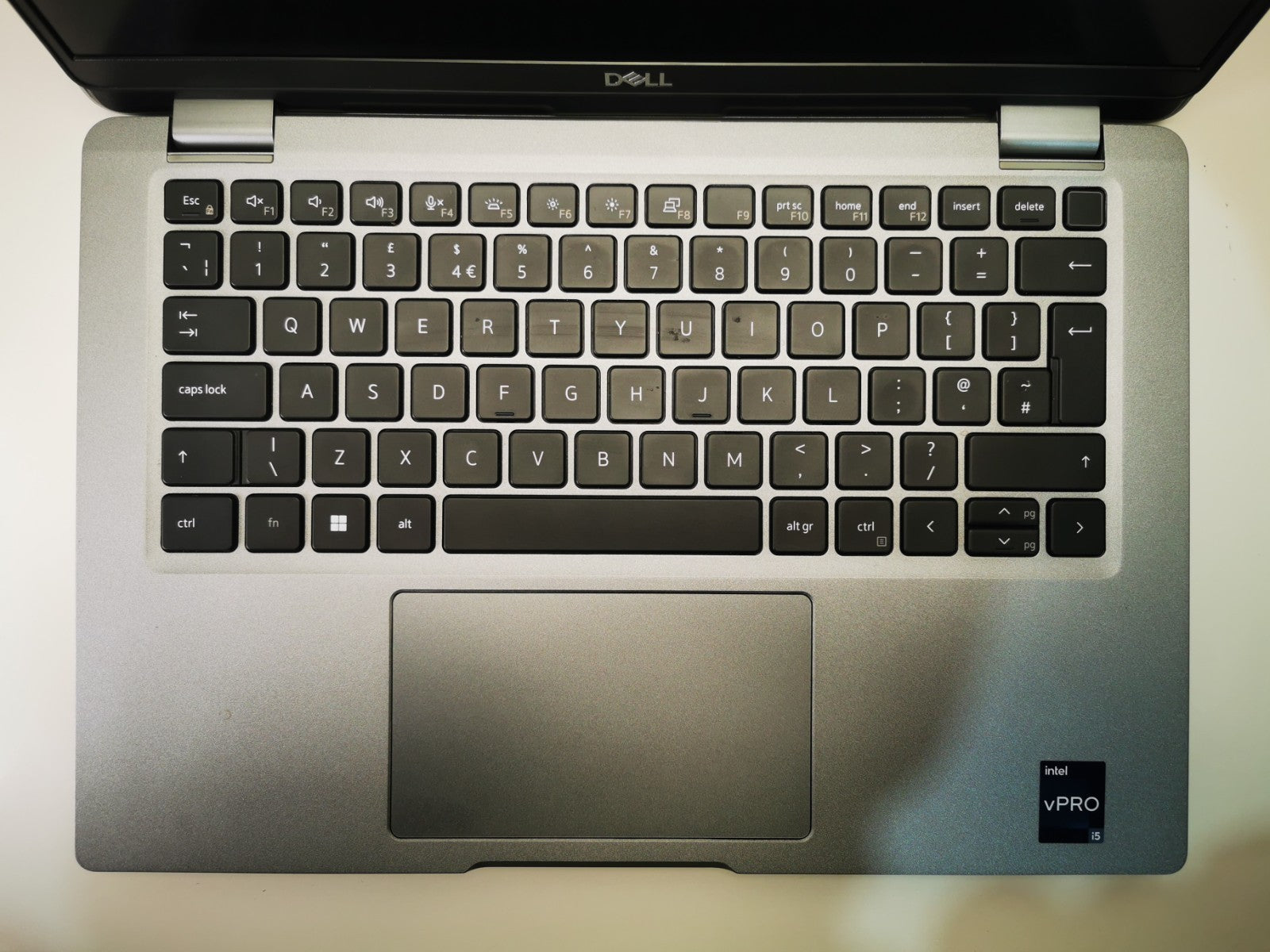 Dell Laptop Latitude 5330 13.3" i5-1245U 16GB RAM 256GB SSD Windows 11 Pro