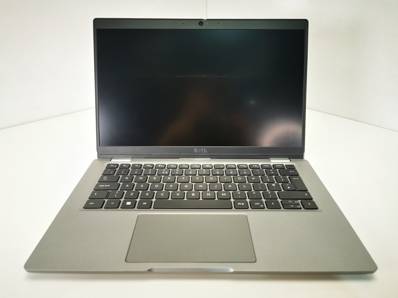 Dell Laptop Latitude 5330 13.3" i5-1245U 16GB RAM 256GB SSD Windows 11 Pro