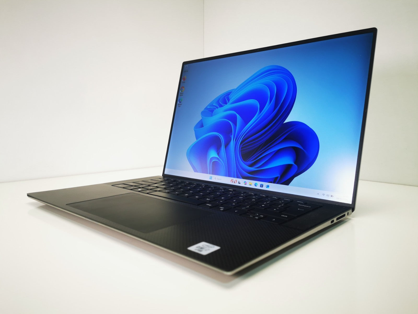 Dell Precision 5550 15.6″ Workstation – 10th Gen i7/32GB RAM/512GB SSDWin 11 Pro