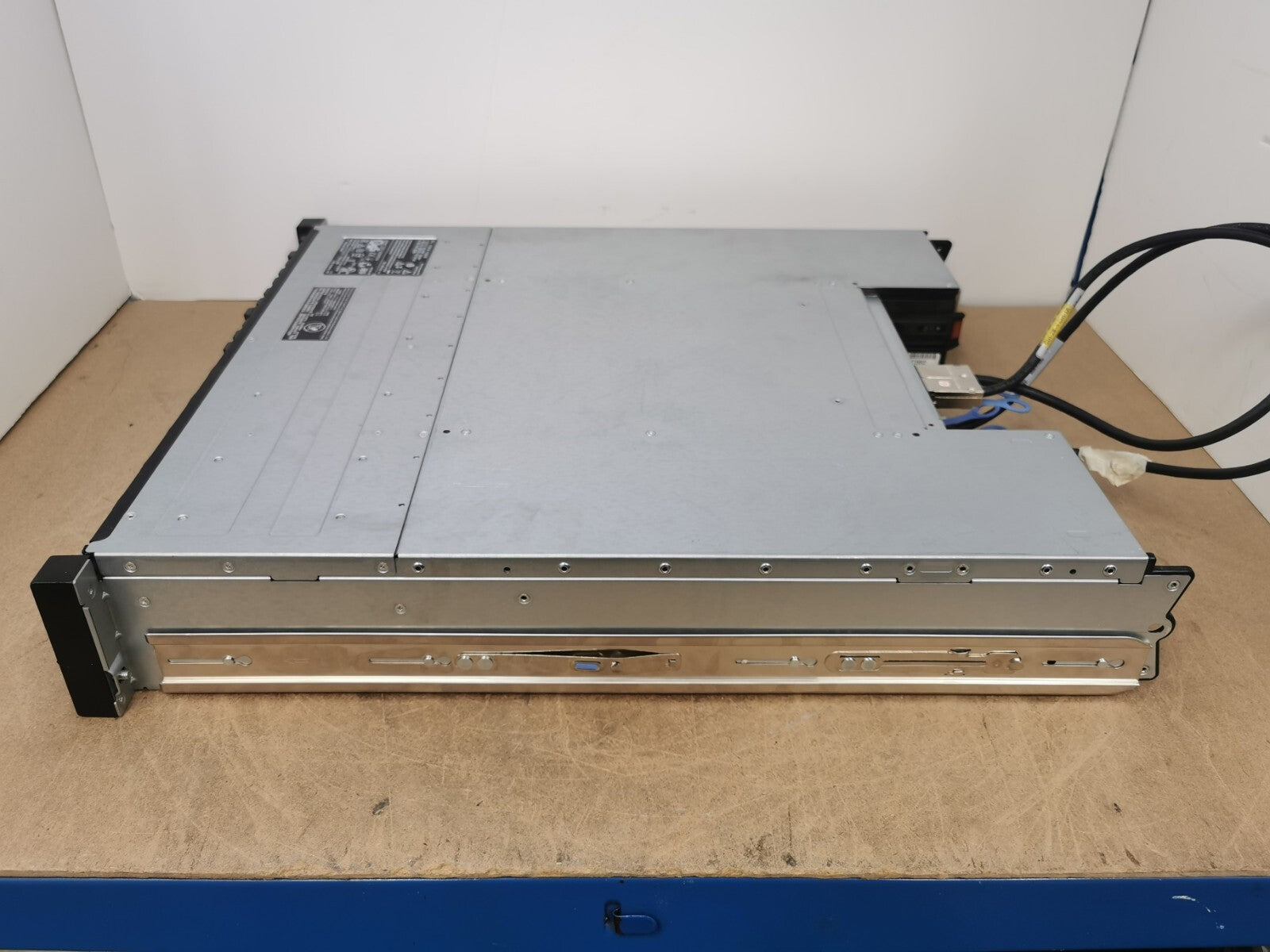 Dell SCv2020 Storage Centre Array 10GBs SAS 10G-iSCSi-2 Type B Controller x 2