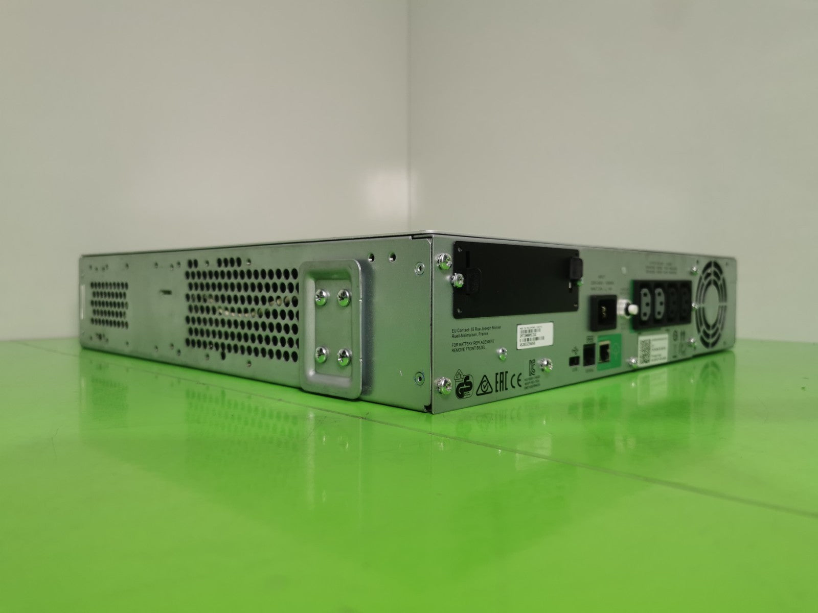APC Smart-UPS SMT1000RMI2UC 1000VA 2U Rackmount UPS LCD 700W - Tested & Working