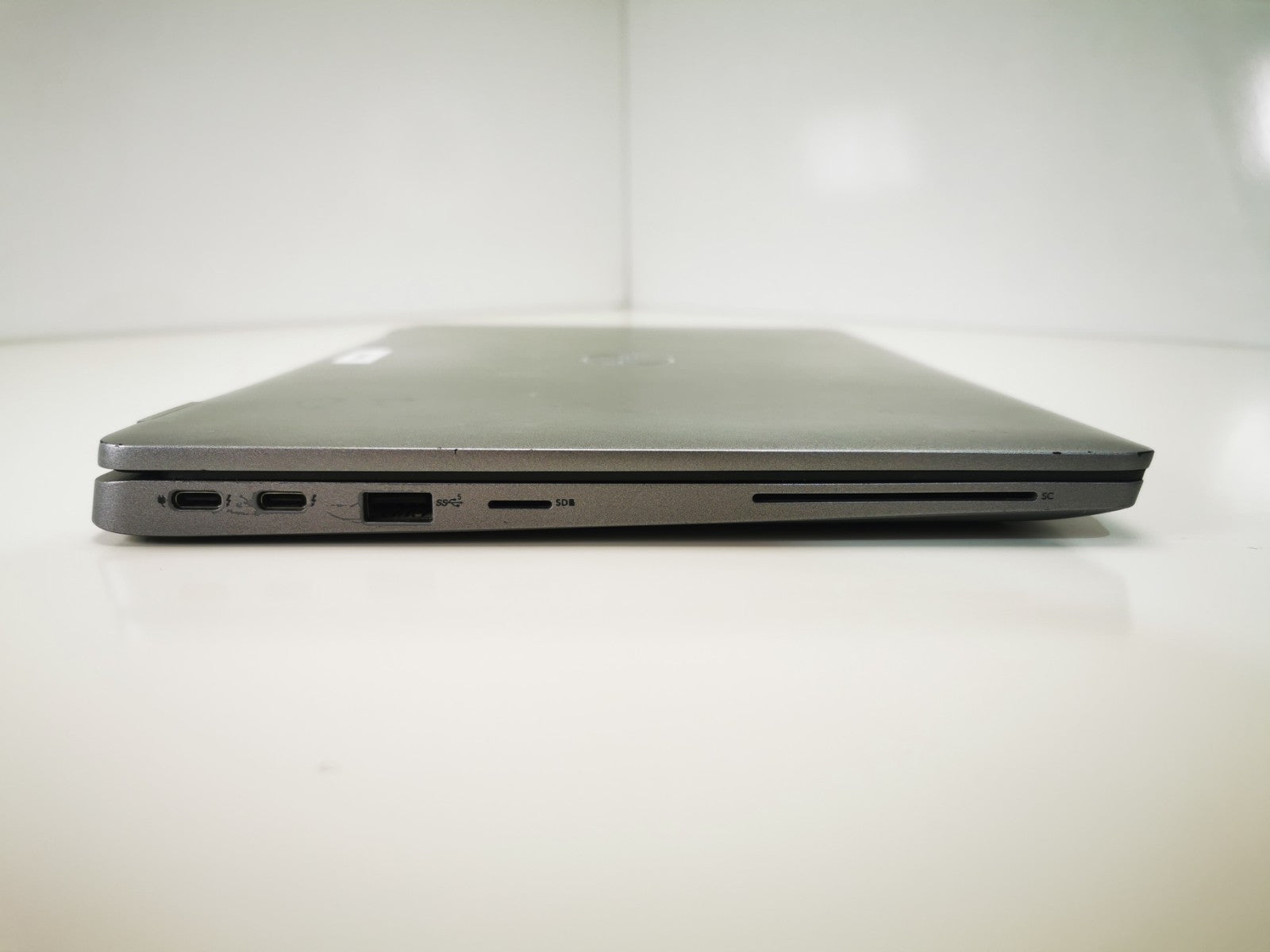 Dell Laptop Latitude 5330 13.3" i5-1245U 16GB RAM 256GB SSD Windows 11 Pro