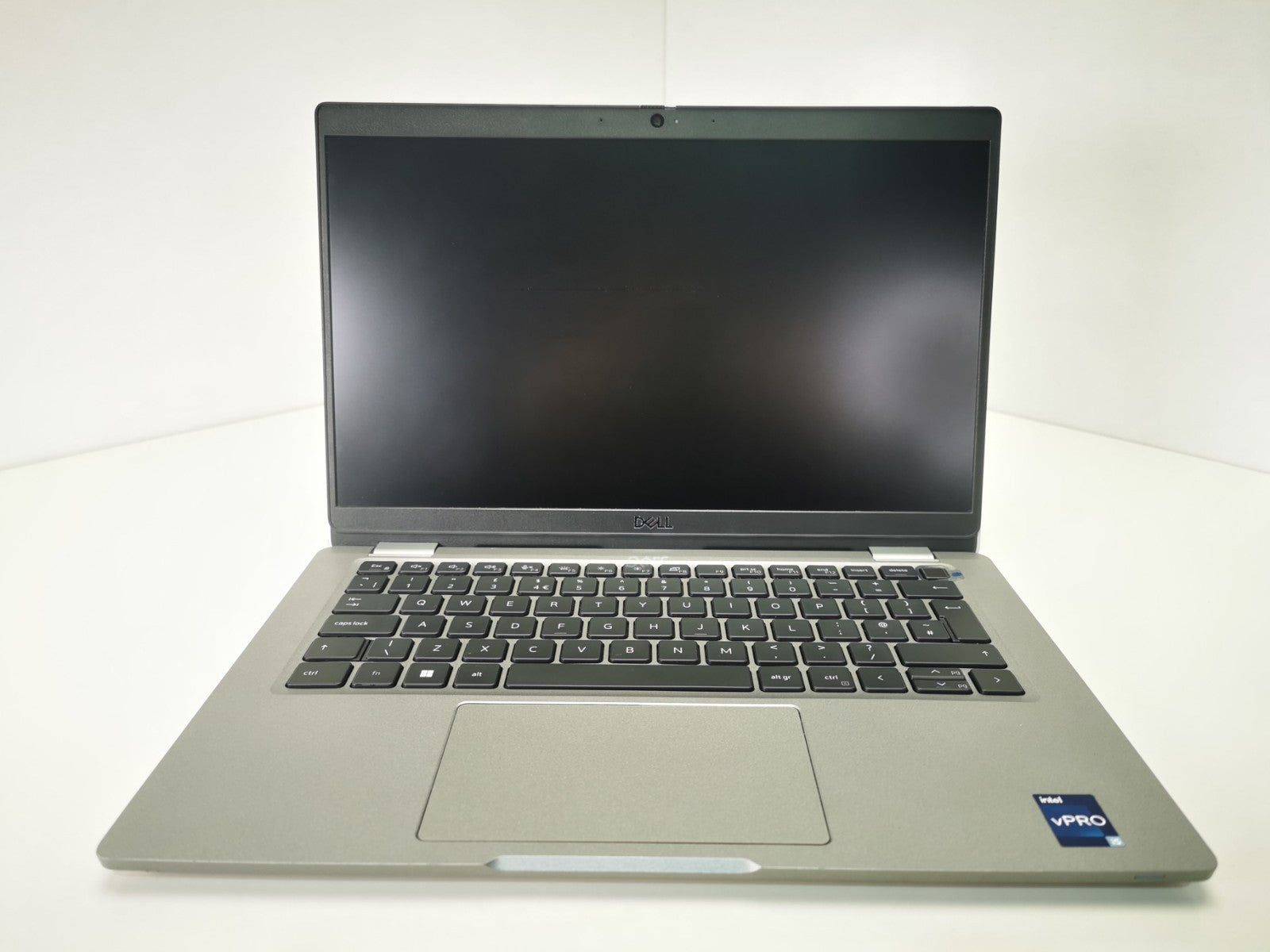 Dell Laptop Latitude 5330 13.3" i5-1245U 16GB RAM 256GB SSD Windows 11 Pro