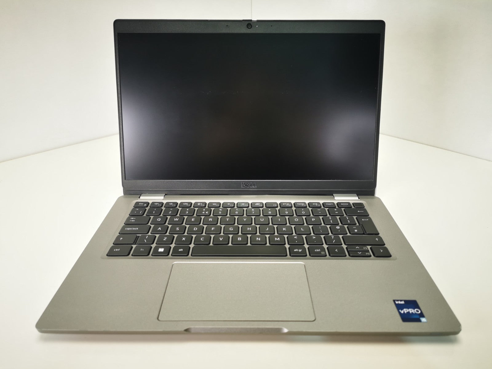 Dell Laptop Latitude 5330 13.3" i5-1245U 16GB RAM 256GB SSD Windows 11 Pro