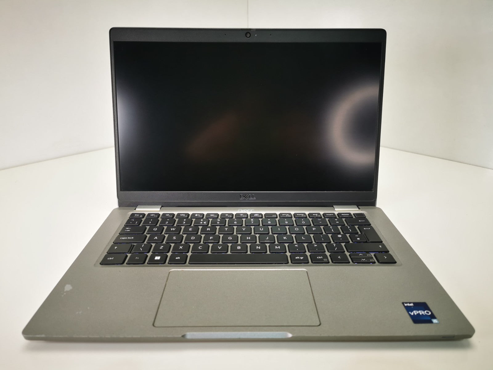Dell Laptop Latitude 5330 13.3" i5-1245U 16GB RAM 256GB SSD Windows 11 Pro