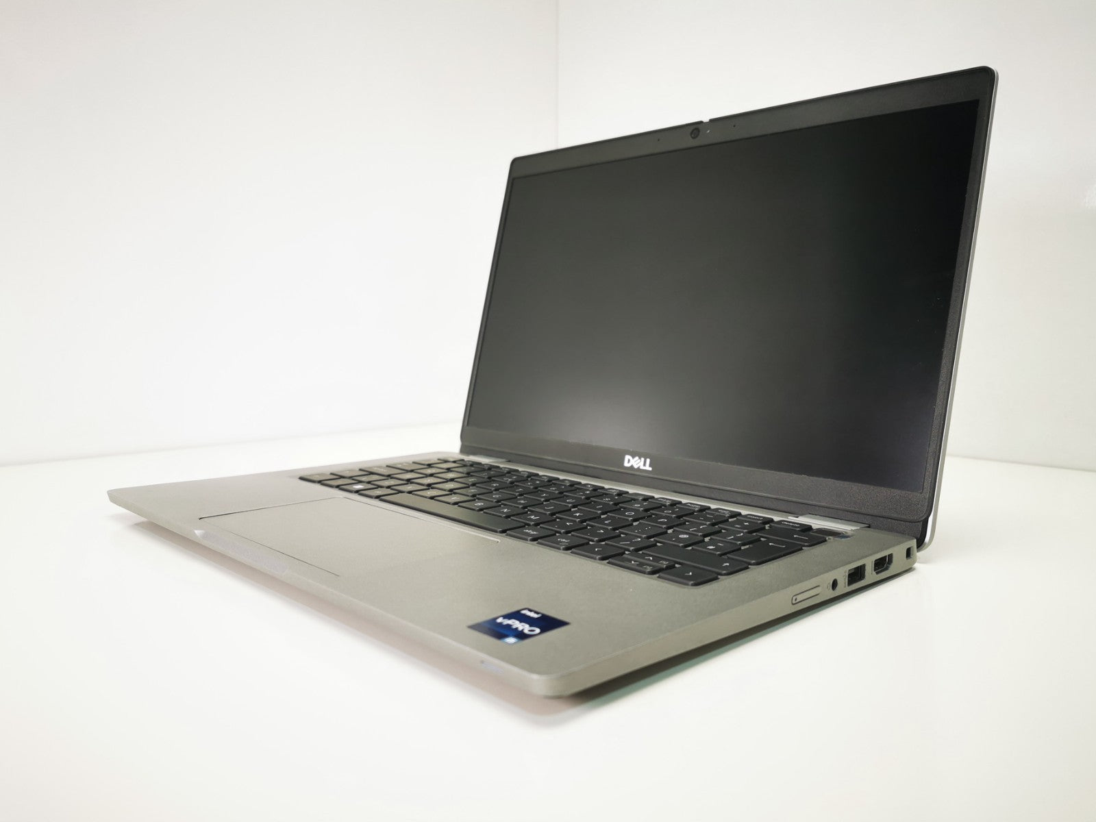 Dell Laptop Latitude 5330 13.3" i5-1245U 16GB RAM 256GB SSD Windows 11 Pro