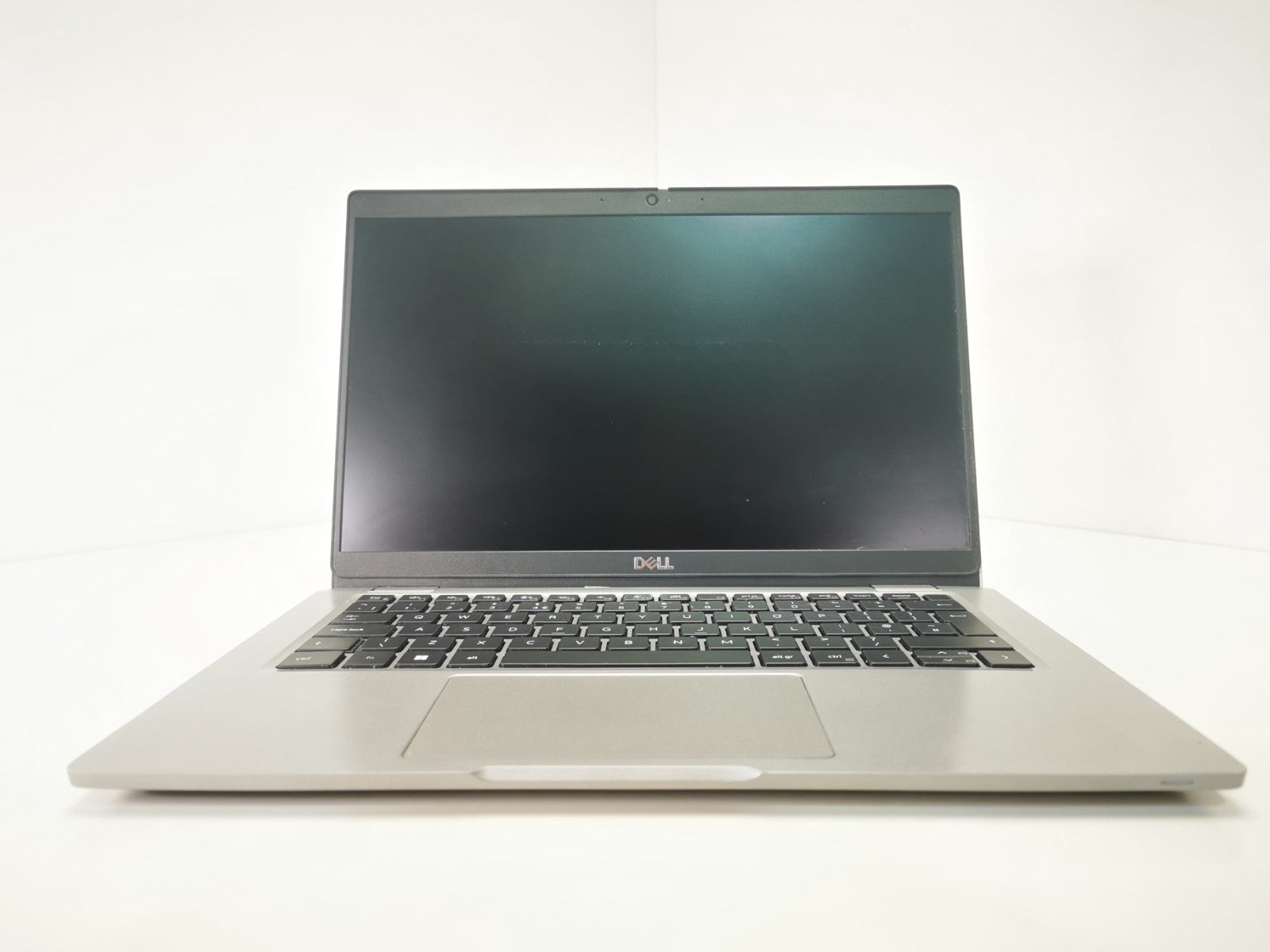 Dell Laptop Latitude 5330 13.3" i5-1245U 16GB RAM 256GB SSD Windows 11 Pro